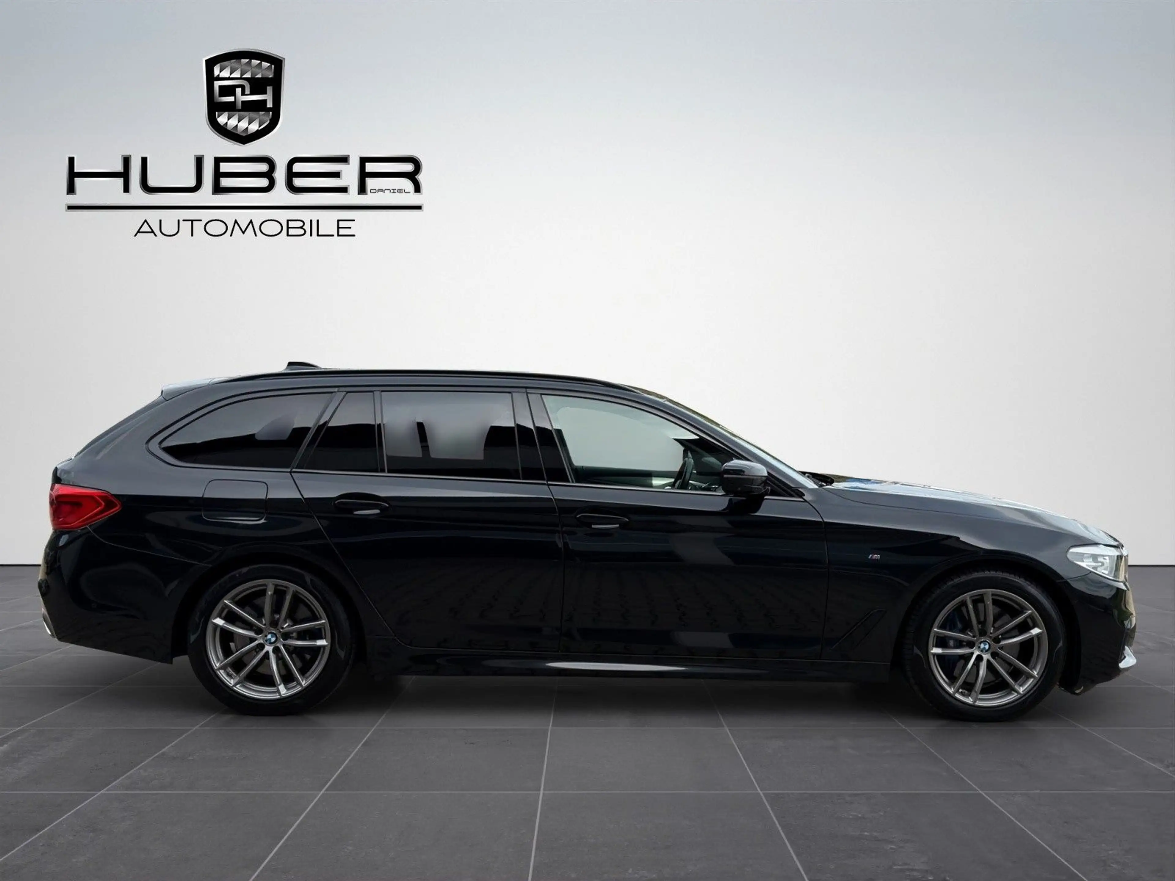 BMW 530 d xDrive M Sport Navi, AHK, Leder, 360°, WP — photo 6