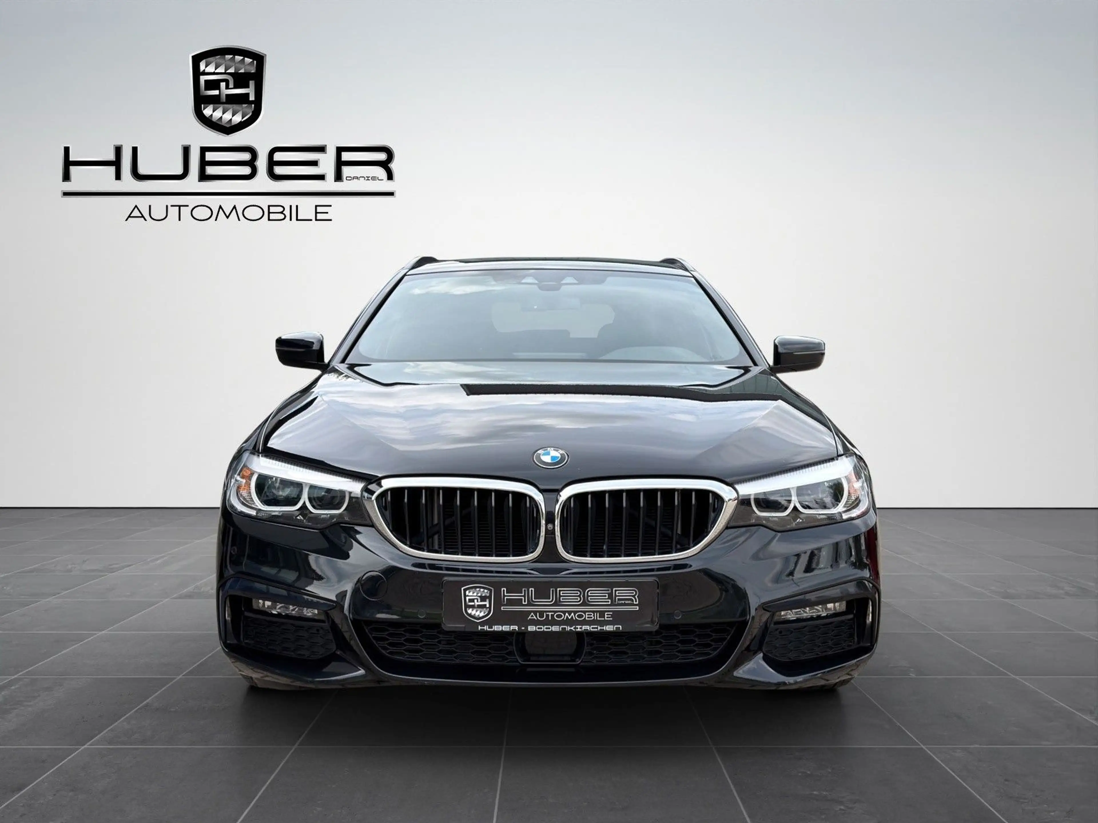 BMW 530 d xDrive M Sport Navi, AHK, Leder, 360°, WP — photo 8