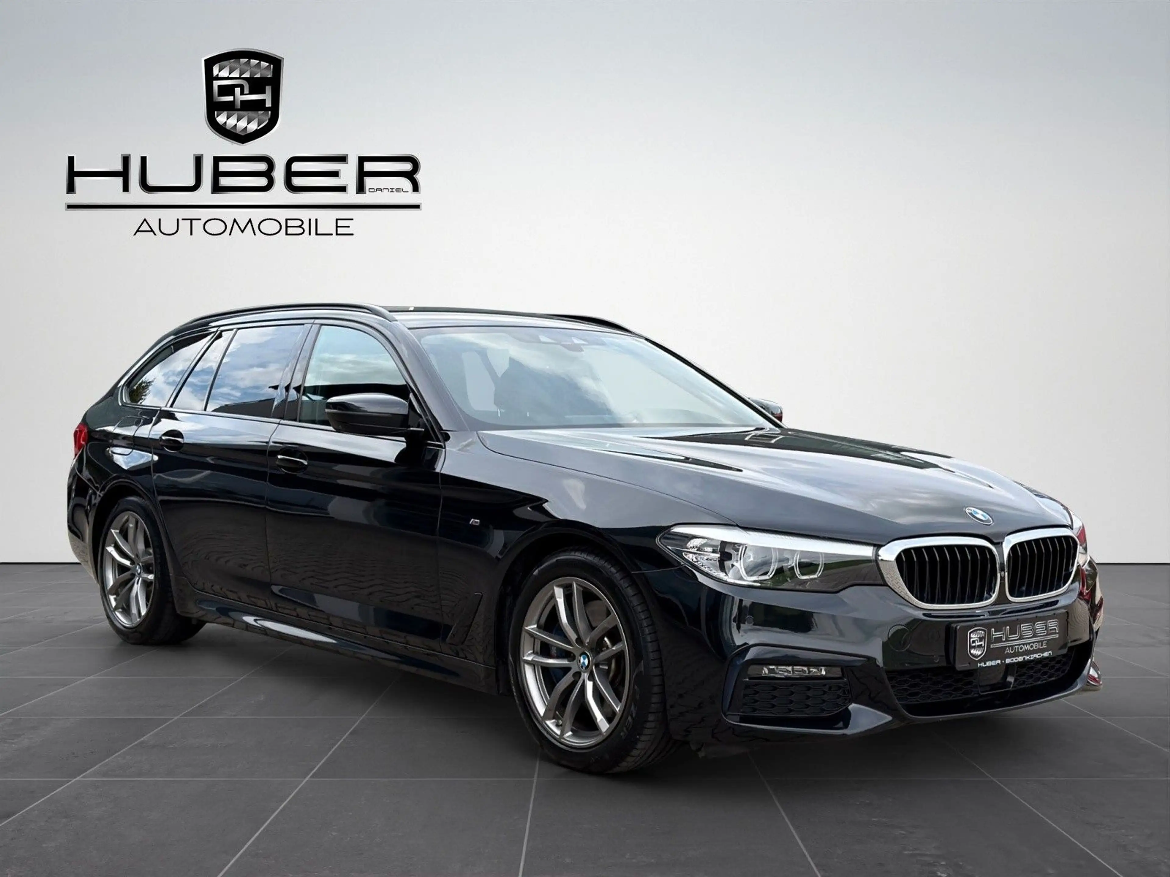 BMW 530 d xDrive M Sport Navi, AHK, Leder, 360°, WP — photo 7
