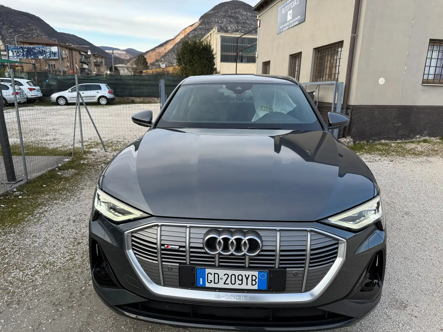 Audi e-tron Sportback 50 S line Edition quattro UNIPROP FULL Gris - 2