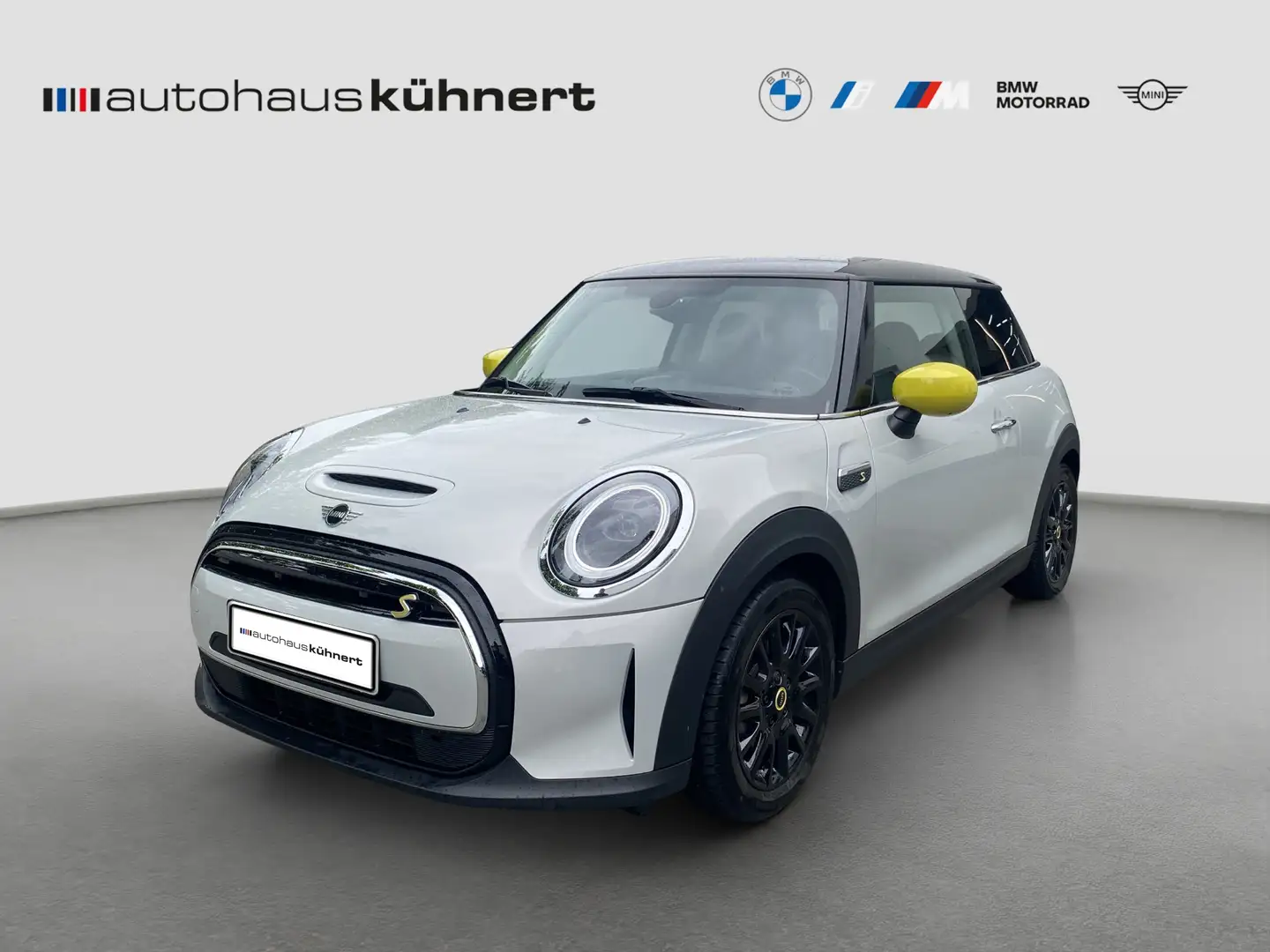 MINI Cooper SE Sportsitze Wärmepumpe Navi Apple Ezüst - 1
