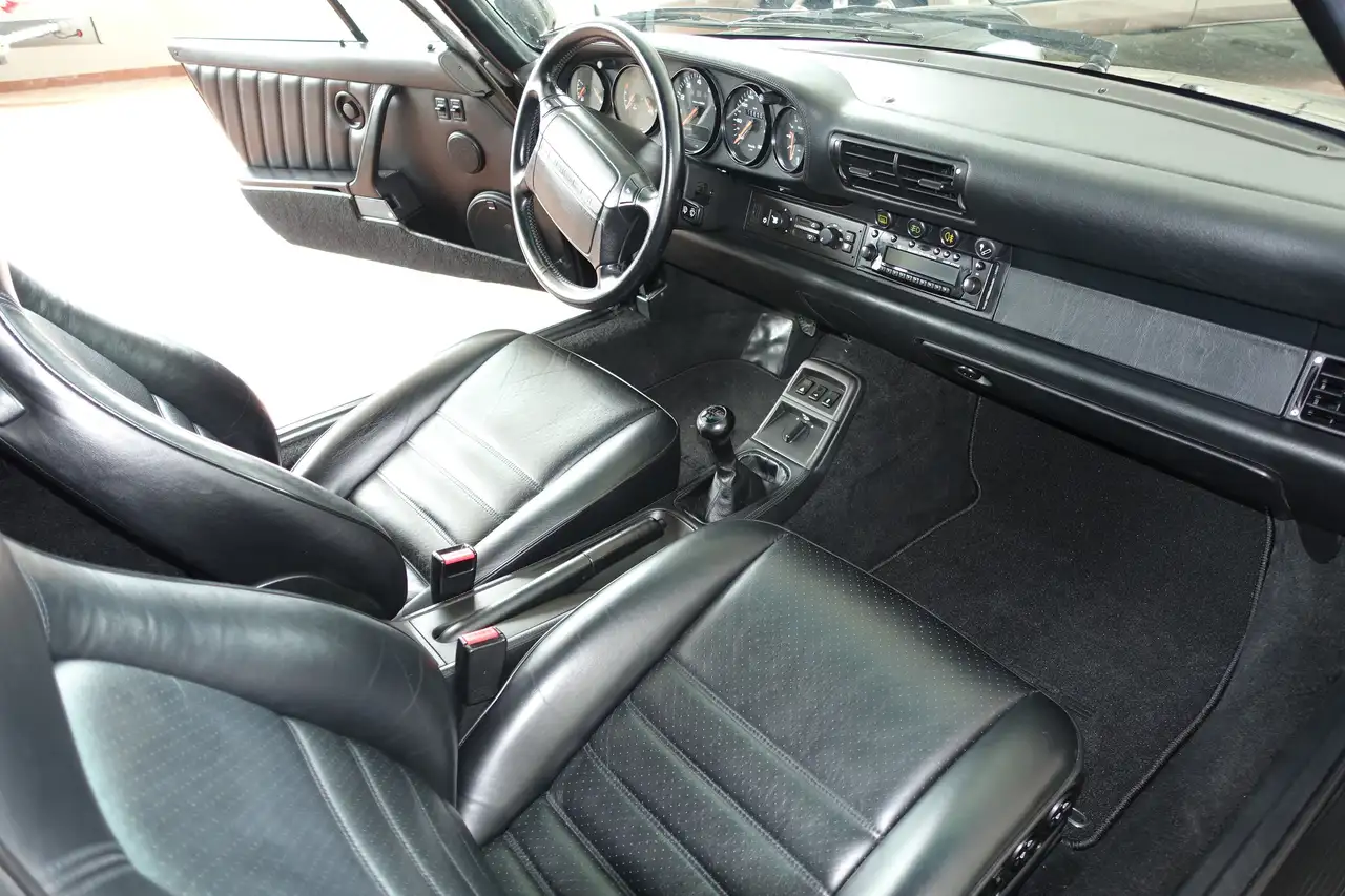 Porsche 964 WTL Carrera 2 Cabriolet Handschalter, foto 12