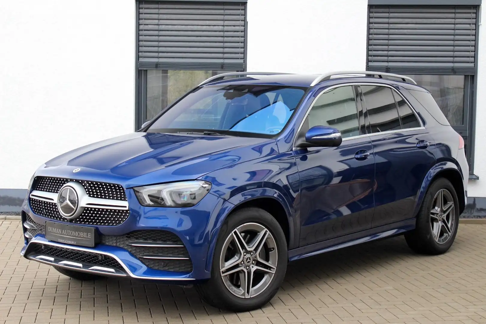Mercedes-Benz GLE 300 d 4-MATIC **AMG-STYLING 360° 20 ZOLL** Blue - 1