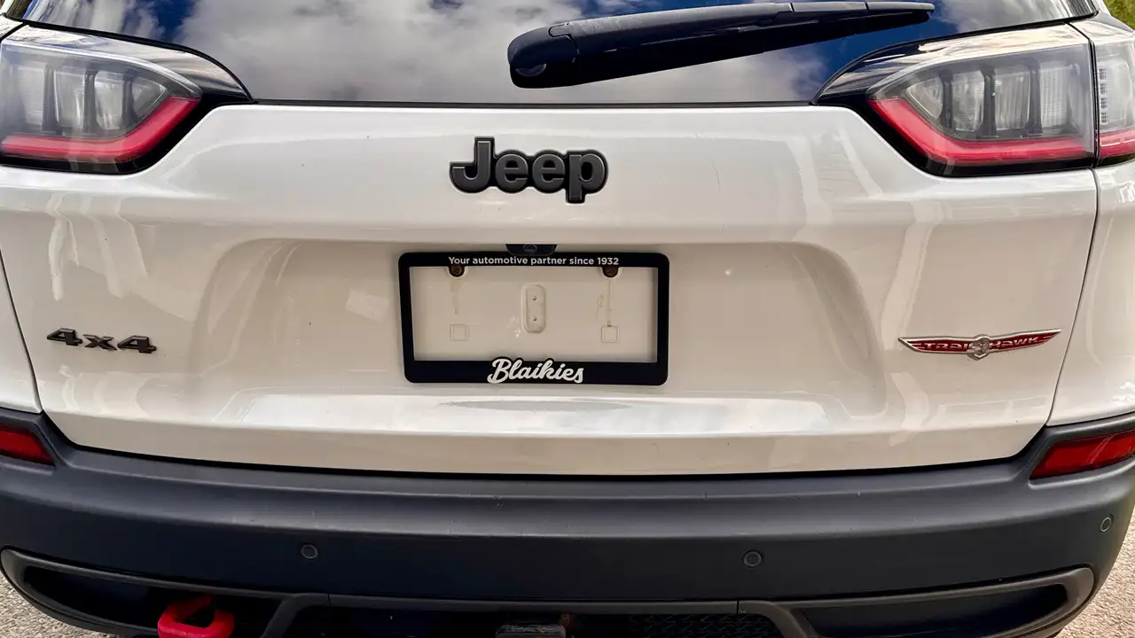 Jeep Cherokee photo Jeep Cherokee