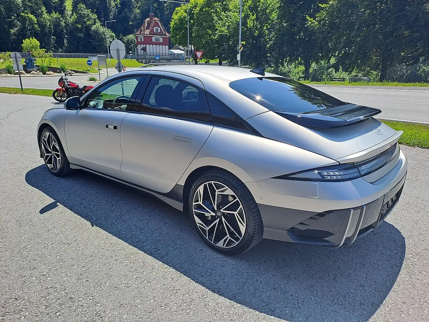 Hyundai IONIQ 6 Ioniq 6 Elektro 77,4kWh 4WD Top Line Long Range... Gold - 2