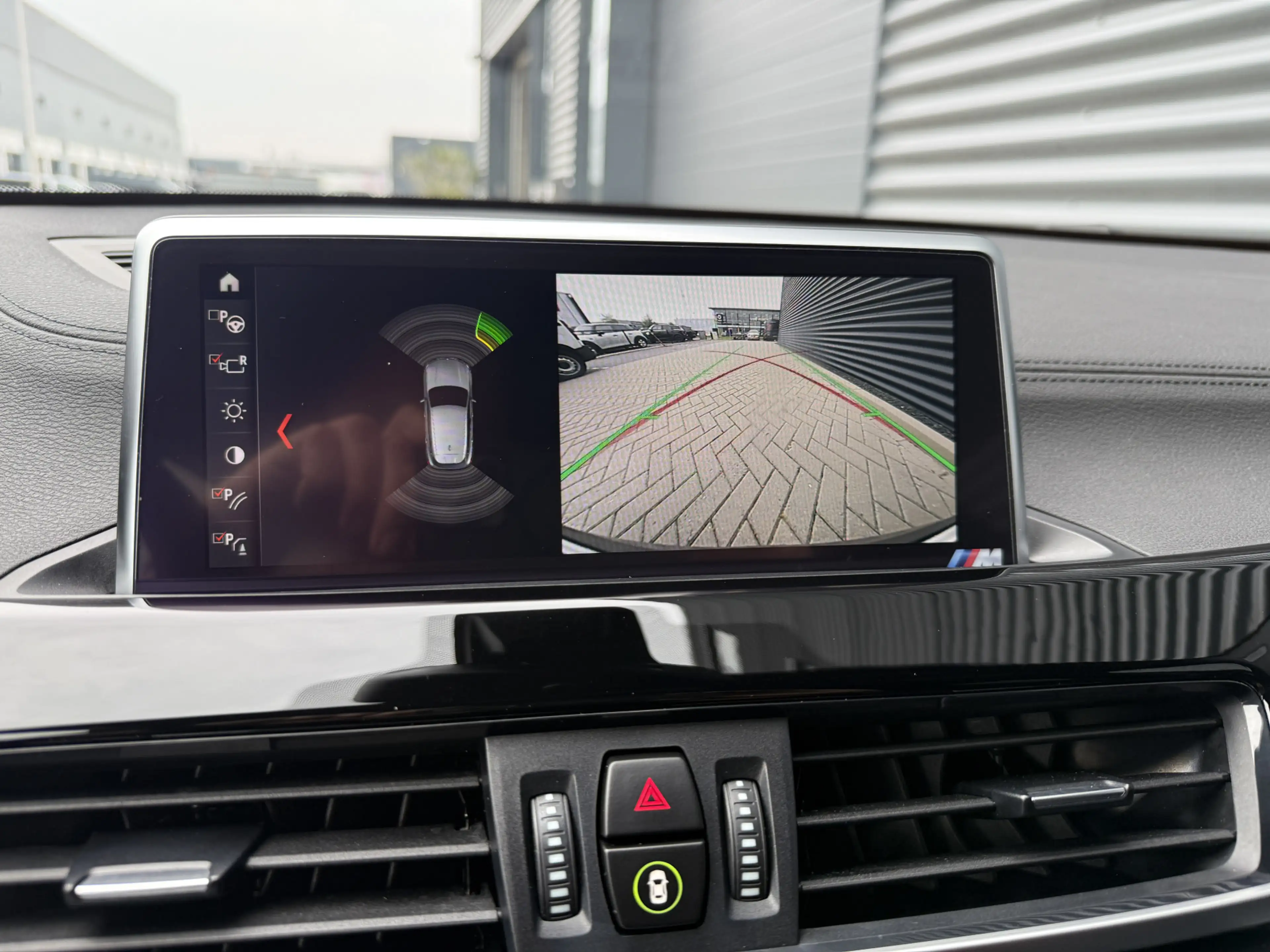 BMW X2 sDrive18i M-Sport X Pano/Camera/Alcantara — photo 14