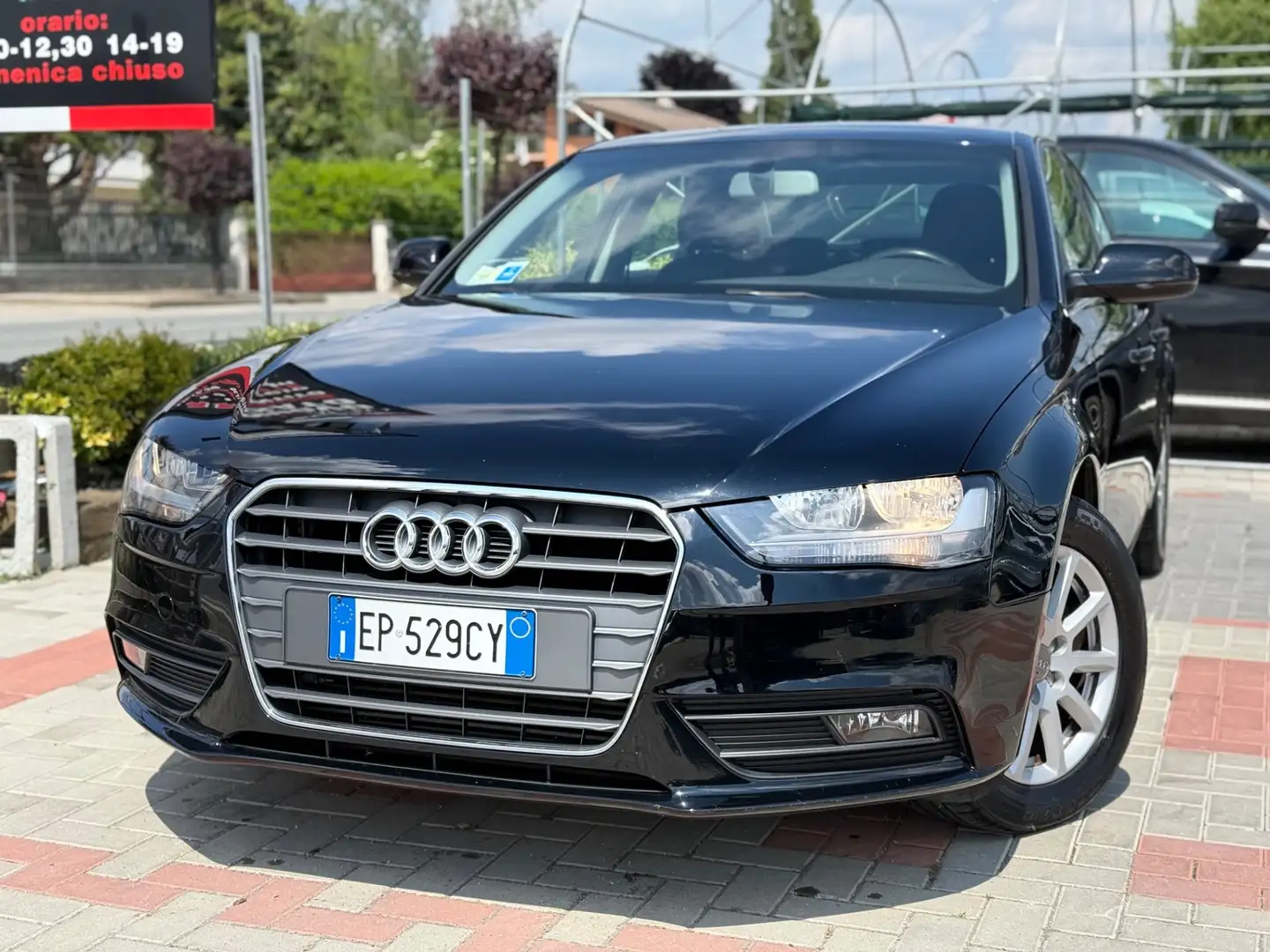 Audi A4 2.0 TDI 120 CV Ambiente Nero - 1