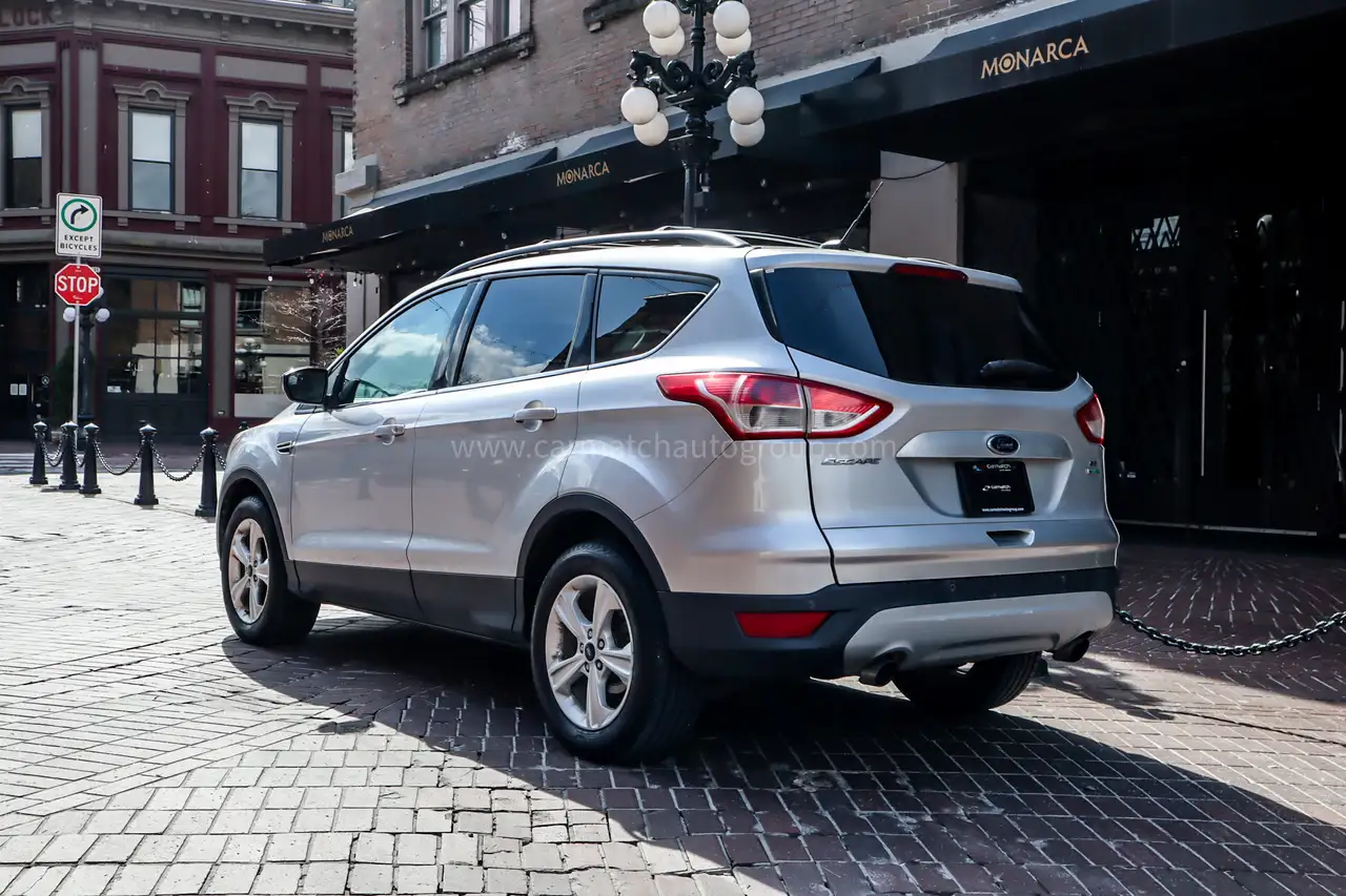 Ford Escape снимка Ford Escape