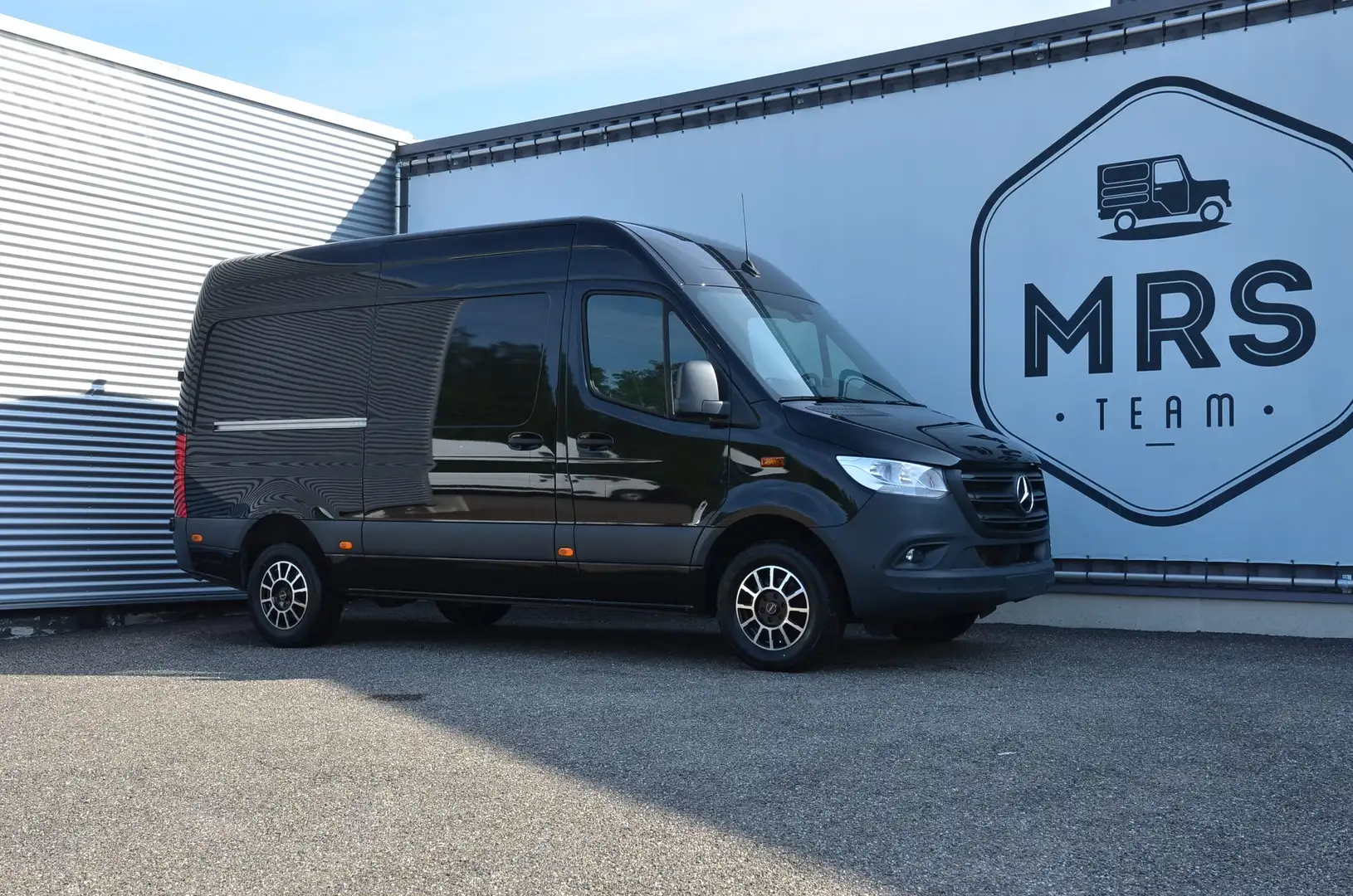 Mercedes-Benz Sprinter 317CDI- L2H2- RWD- 360°Camera- GPS- 32990+BTW Zwart - 1