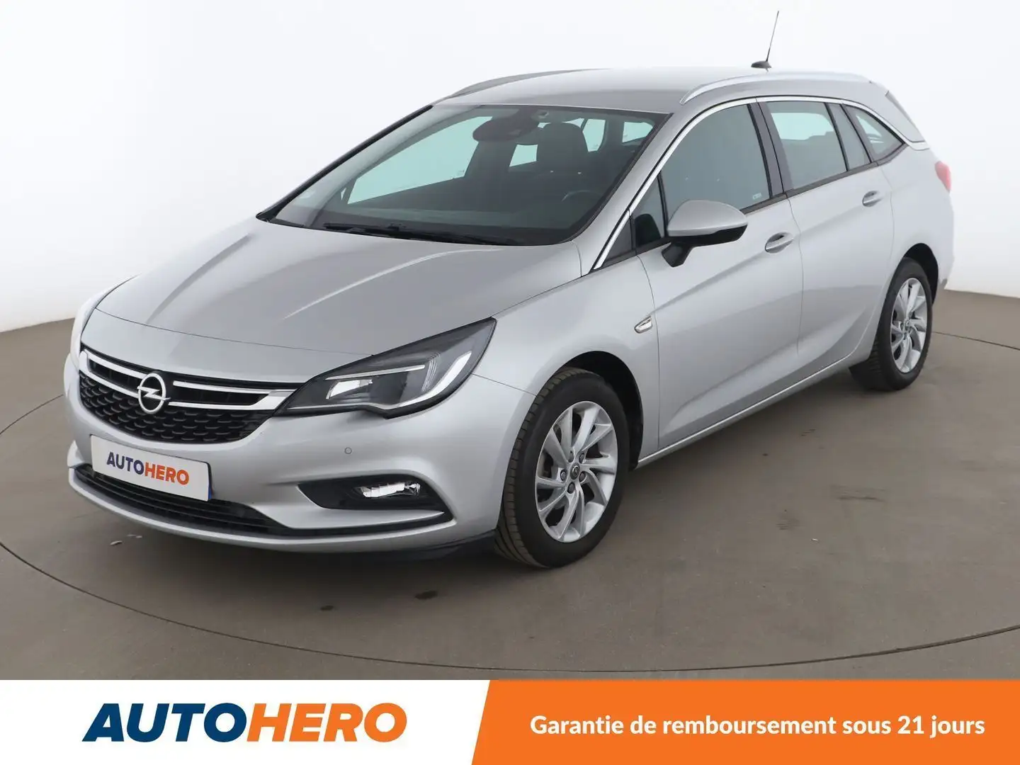 Opel Astra Sports Tourer 1.4 Turbo Innovation Auto Gris - 1