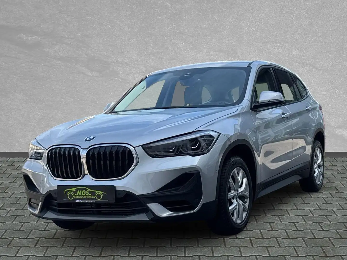 BMW X1 sDrive 18 i Advantage 1.5 12V S&S #PDC Argent - 1