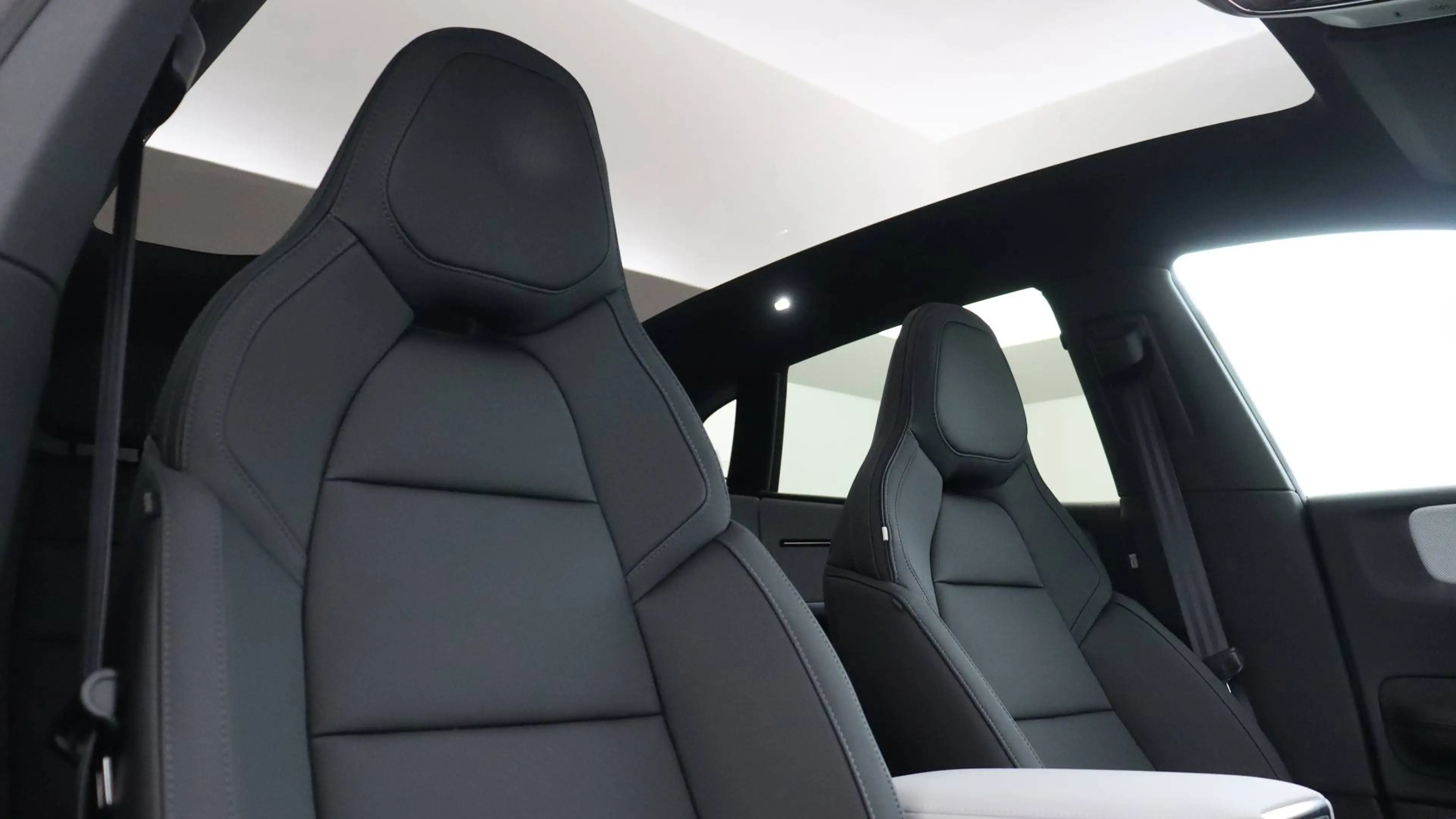 Polestar 4 100 kWh Long Range Single Motor MY26 Prime — photo 9