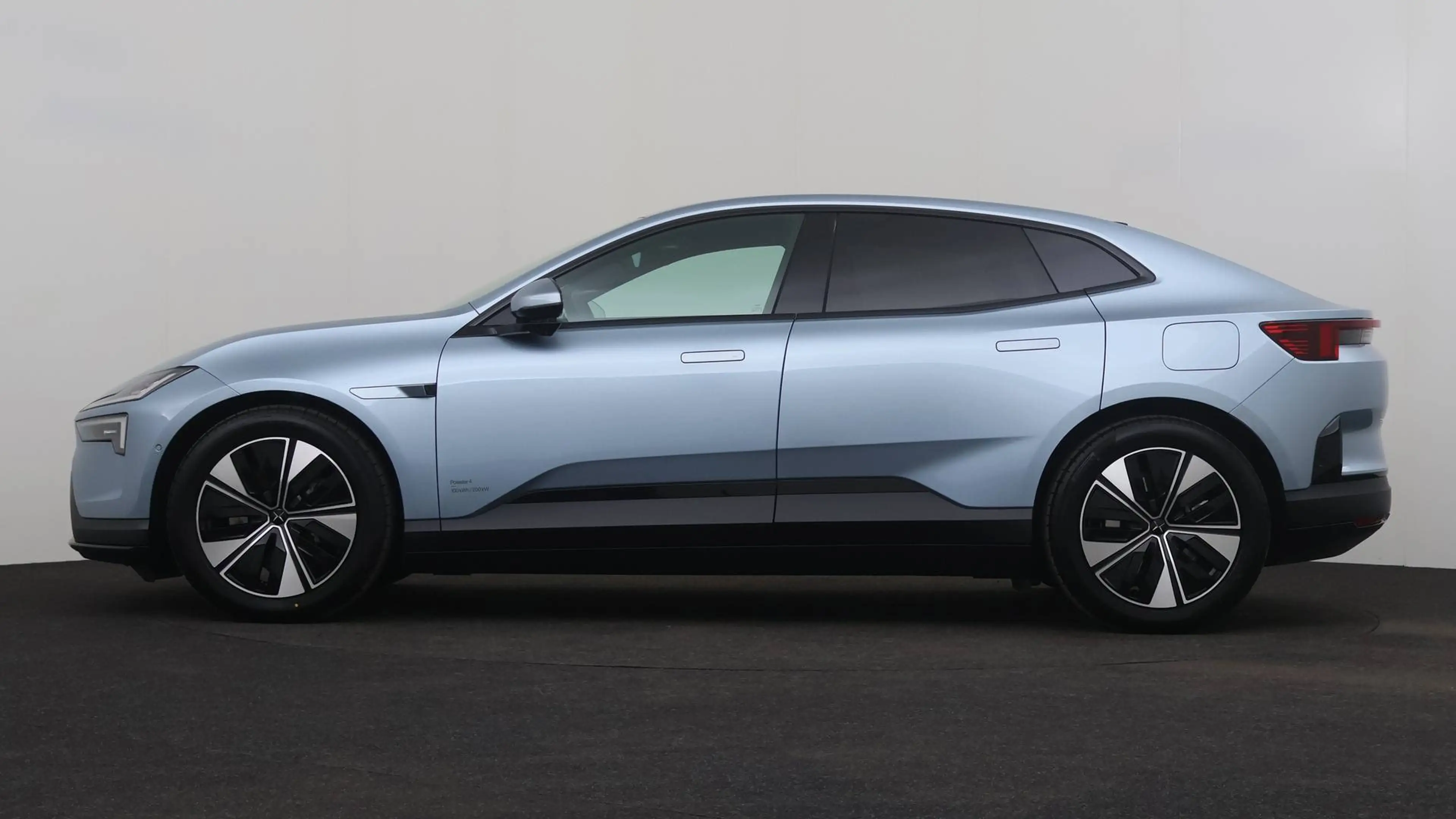 Polestar 4 100 kWh Long Range Single Motor MY26 Prime — photo 2