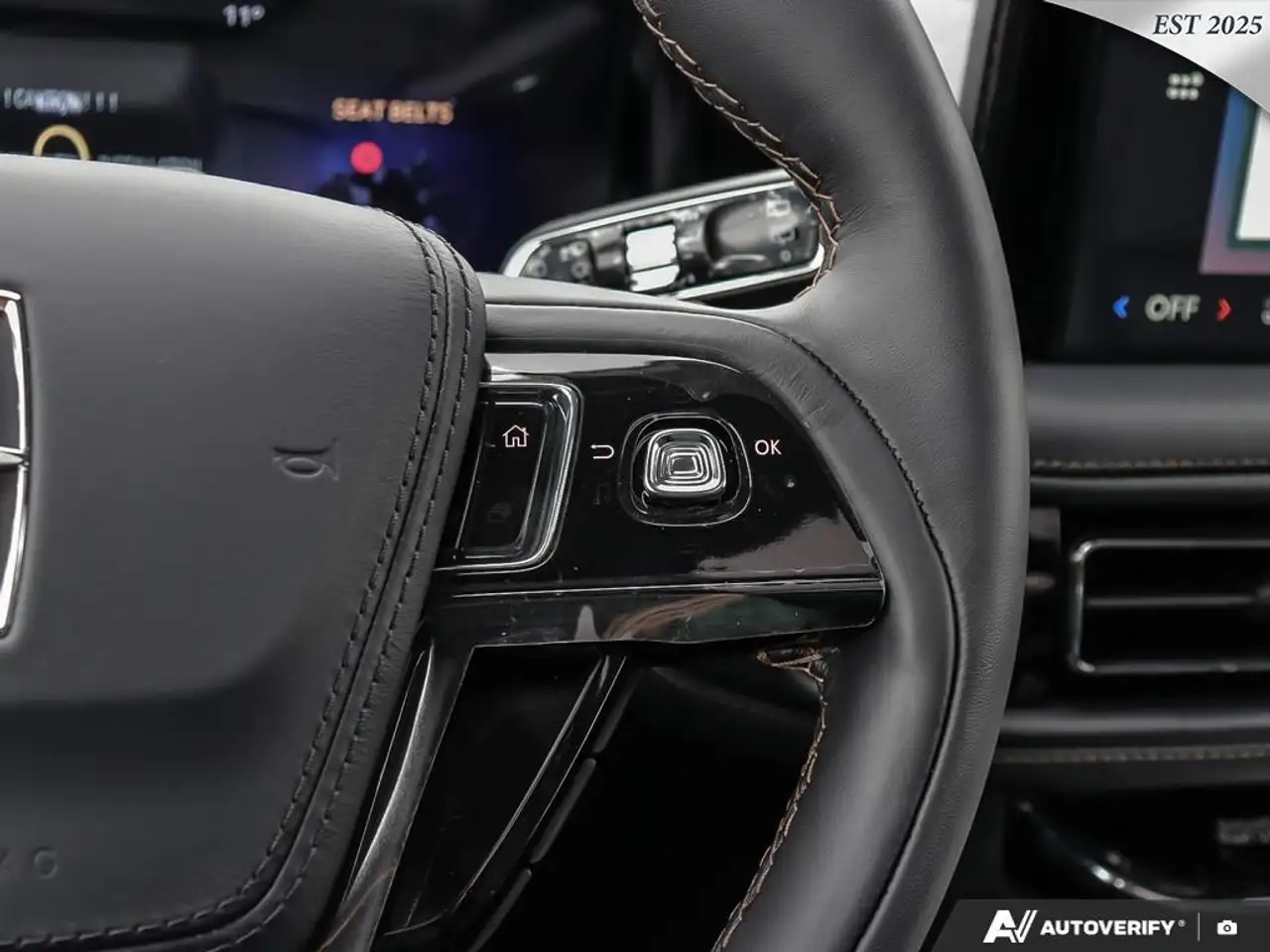 Lincoln Aviator снимка Lincoln Aviator