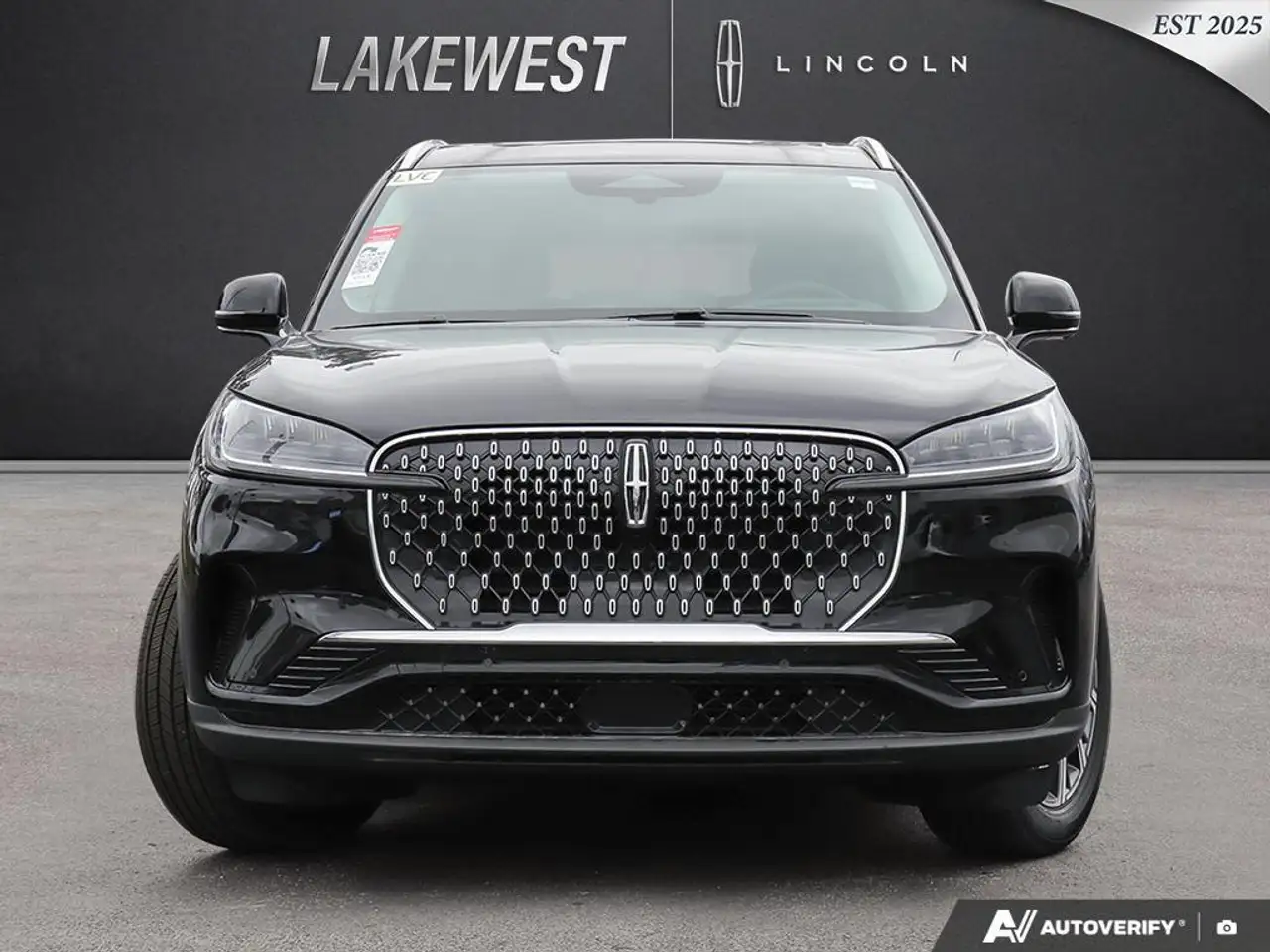 Lincoln Aviator снимка Lincoln Aviator