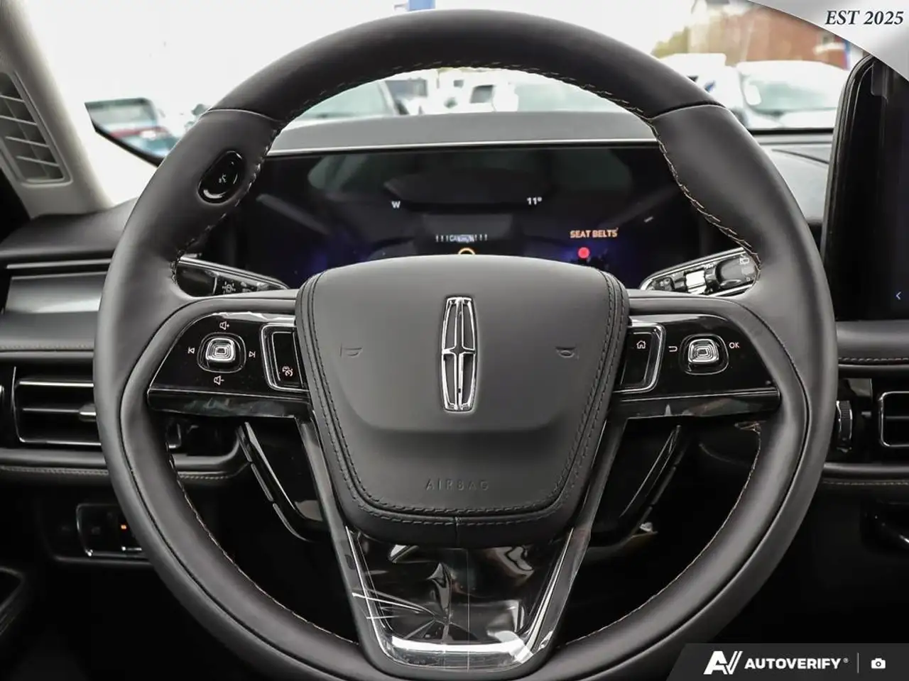 Lincoln Aviator снимка Lincoln Aviator