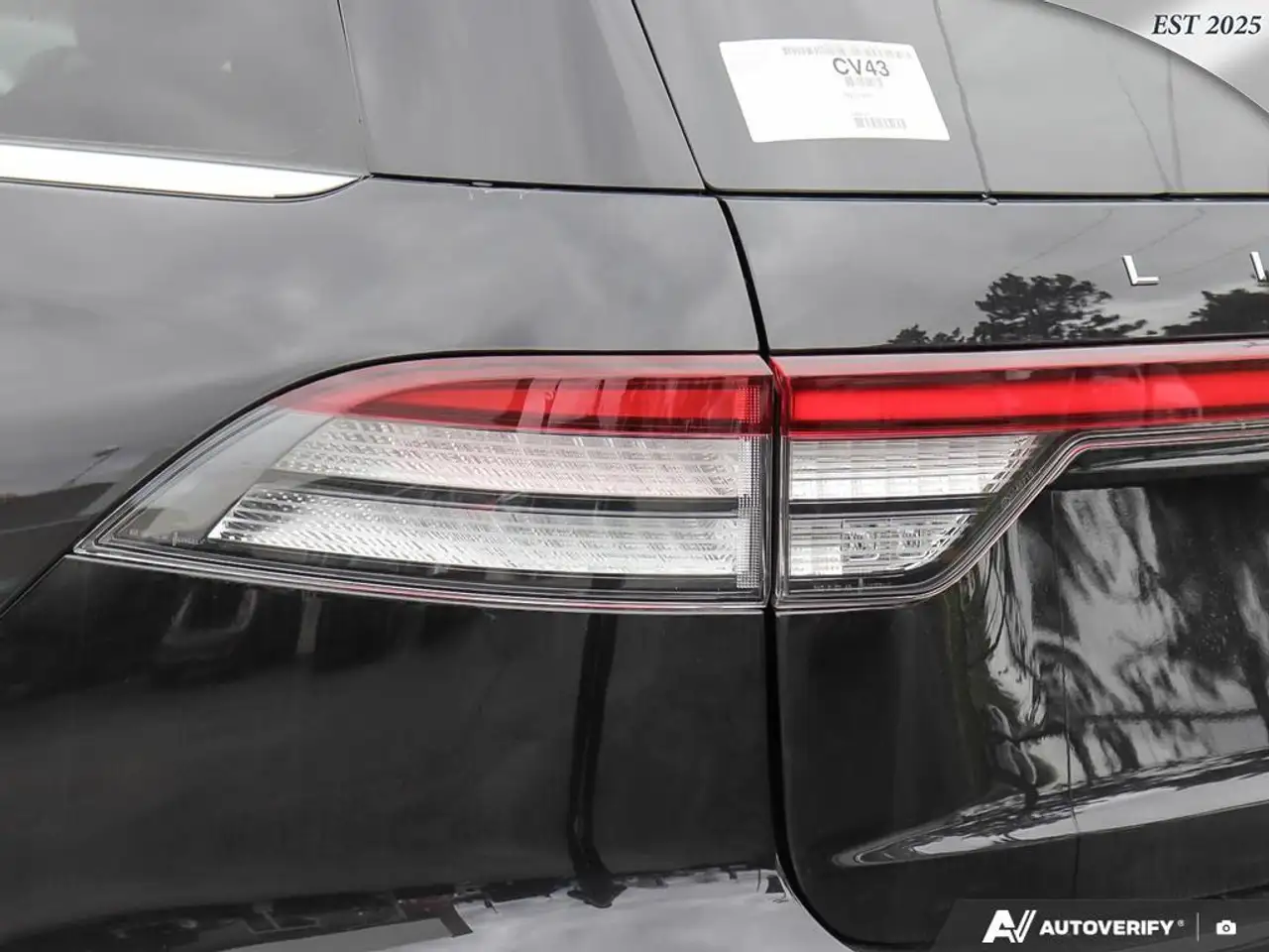 Lincoln Aviator снимка Lincoln Aviator