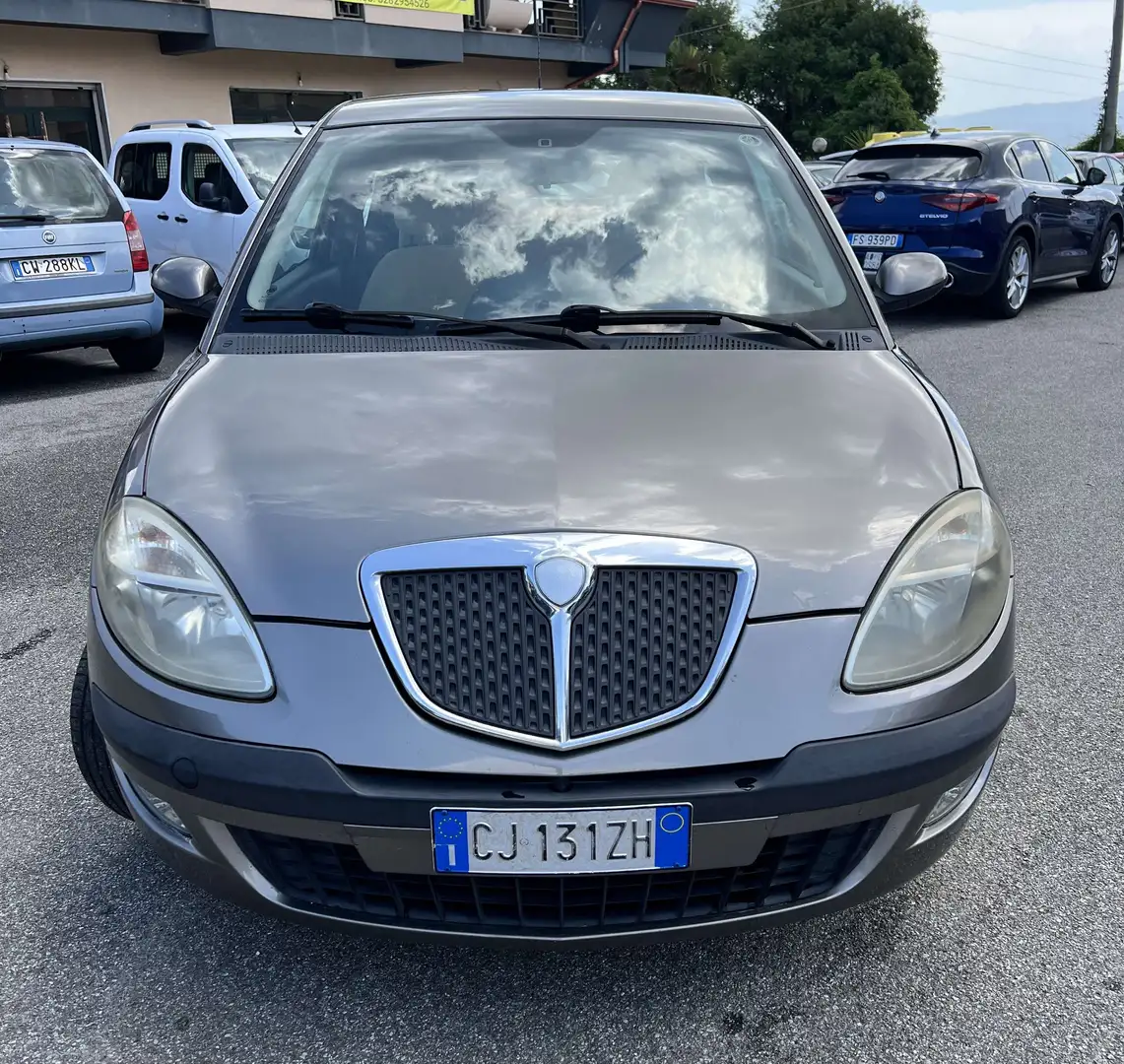 Lancia Ypsilon 1.2 8v Oro Goud - 2