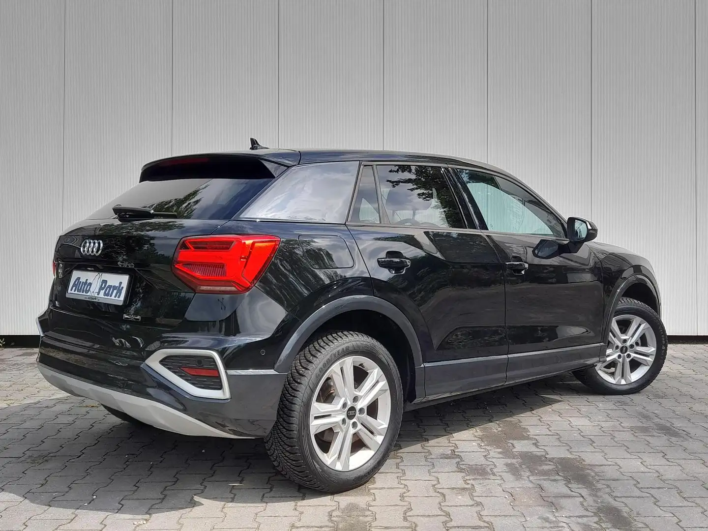 Audi Q2 DSG NAVI/APP~PANO~SHZ~VIRTUALL~RKam~eHeKl~LED Schwarz - 2