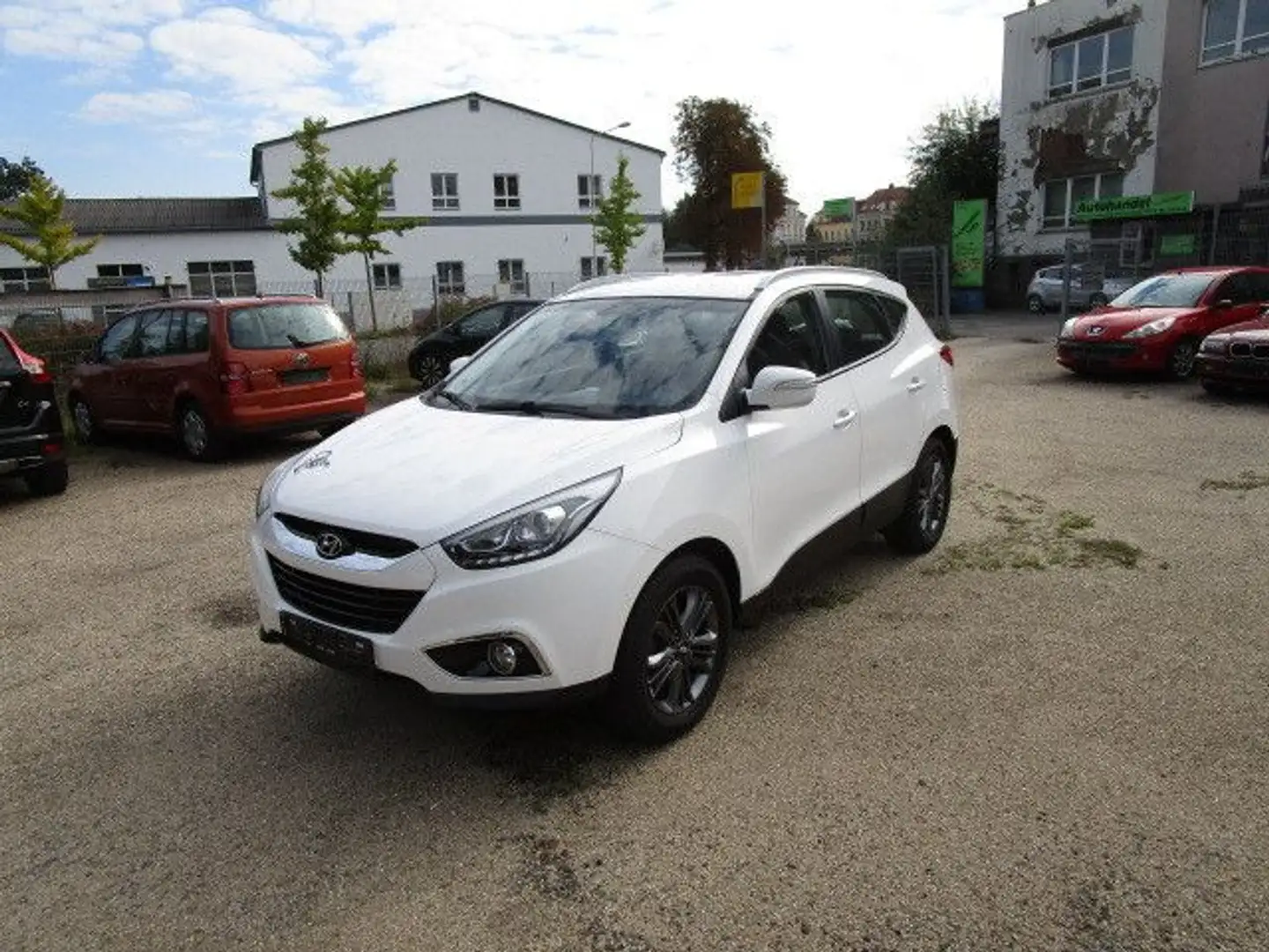 Hyundai iX35 Trend 2WD 2.0 Klimaautomatik Alufelge Euro5 Weiß - 1