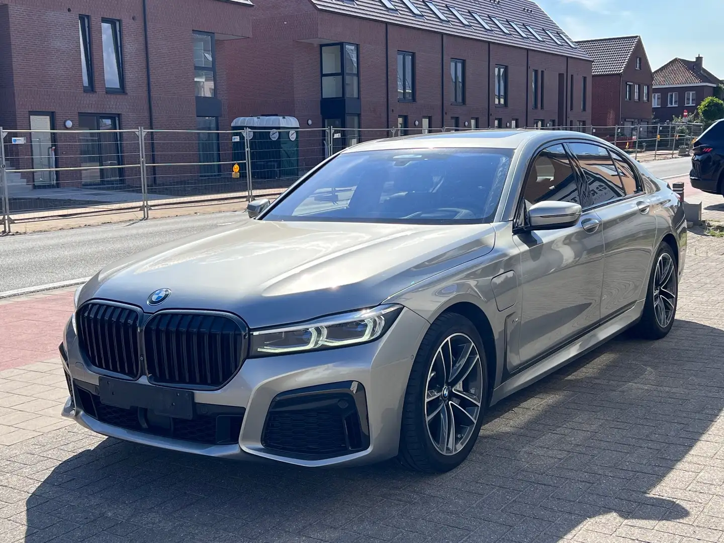 BMW 745 745e Grijs - 1