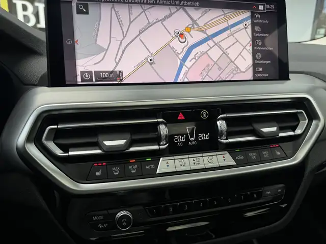 BMW X3 view 11