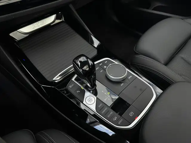 BMW X3 view 12