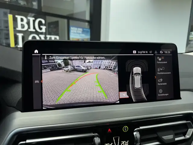 BMW X3 view 10