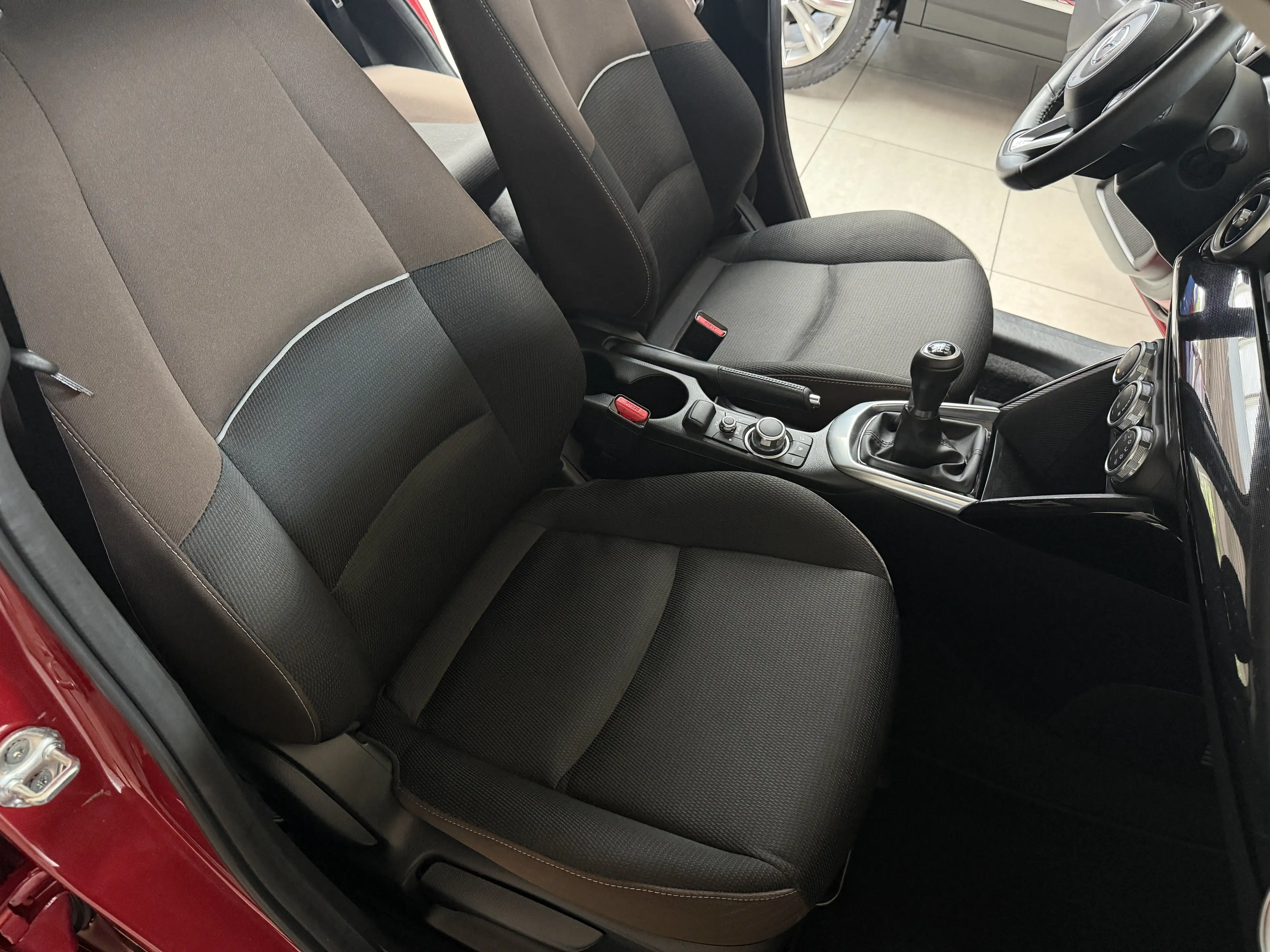 Mazda 2 Kizoku MwSt ausweisbar 1-Hand Kamera SHZ Lenkradhe — photo 8