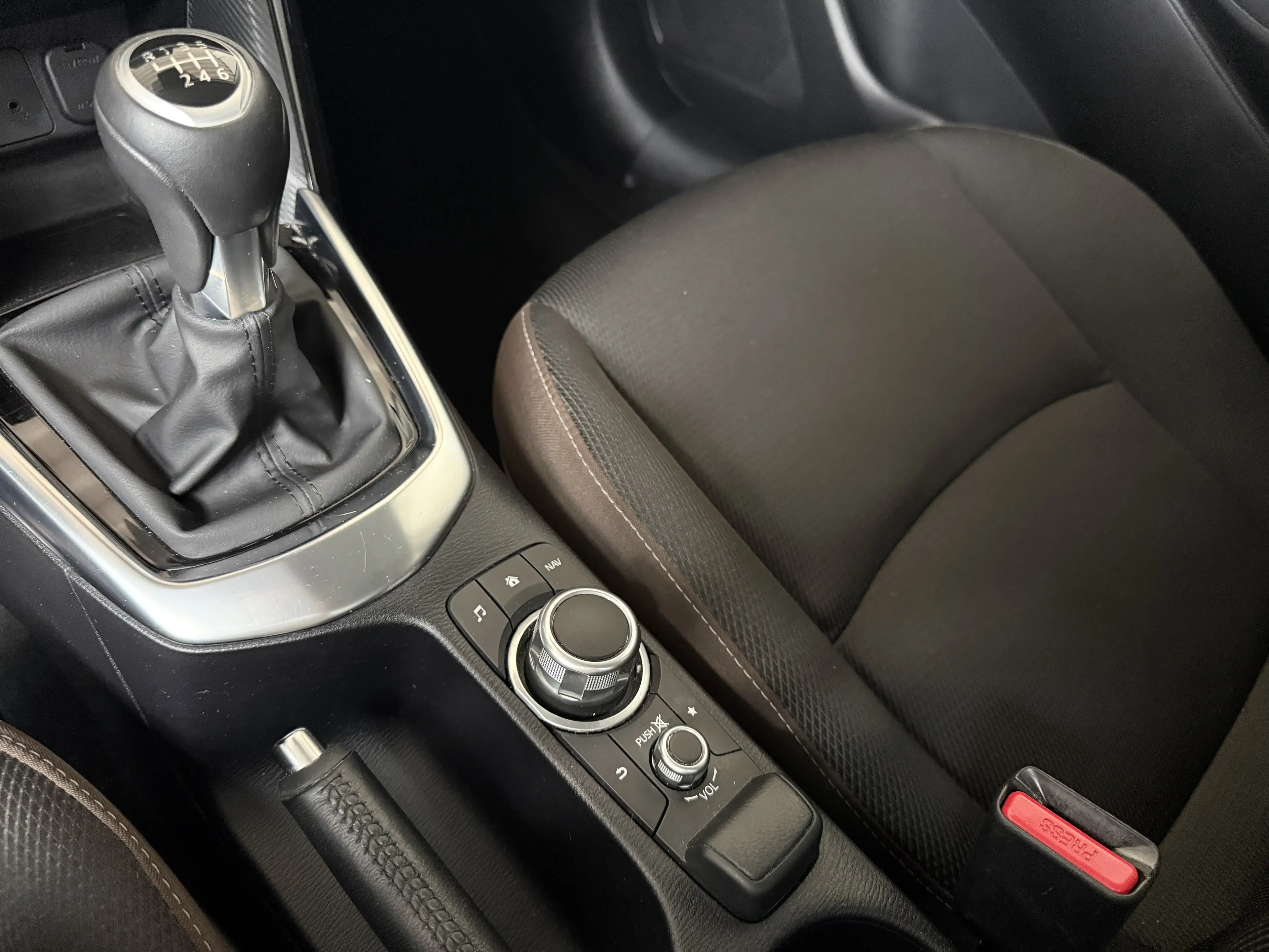 Mazda 2 Kizoku MwSt ausweisbar 1-Hand Kamera SHZ Lenkradhe — photo 14