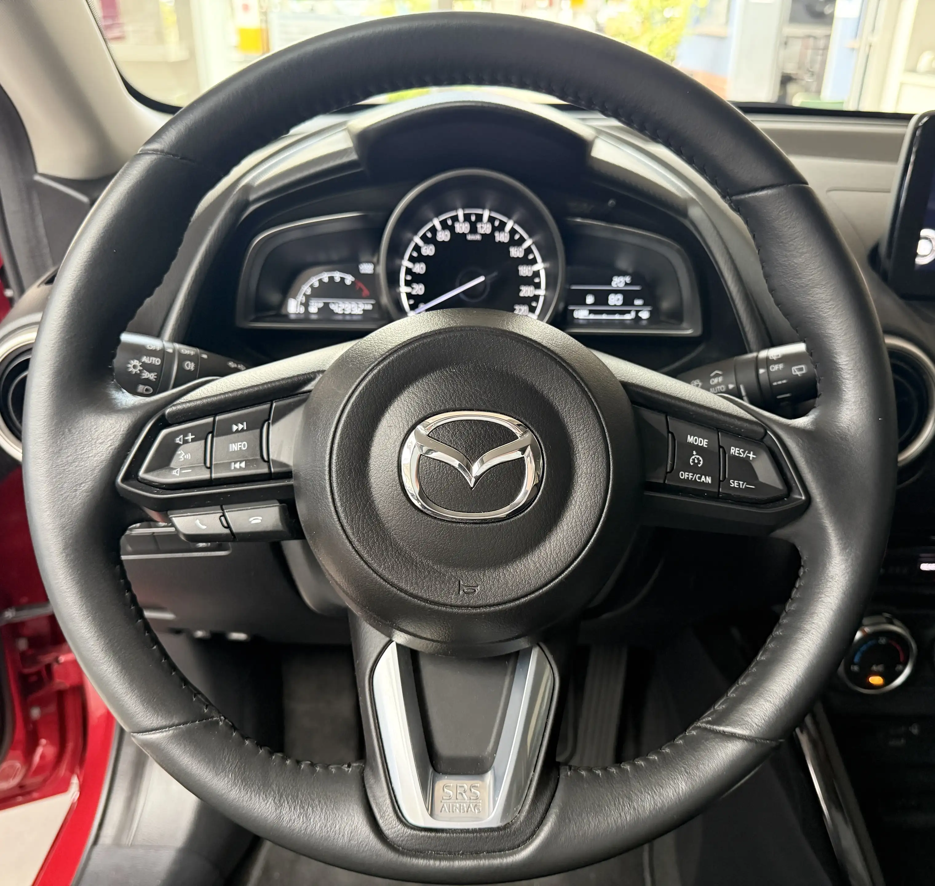 Mazda 2 Kizoku MwSt ausweisbar 1-Hand Kamera SHZ Lenkradhe — photo 7