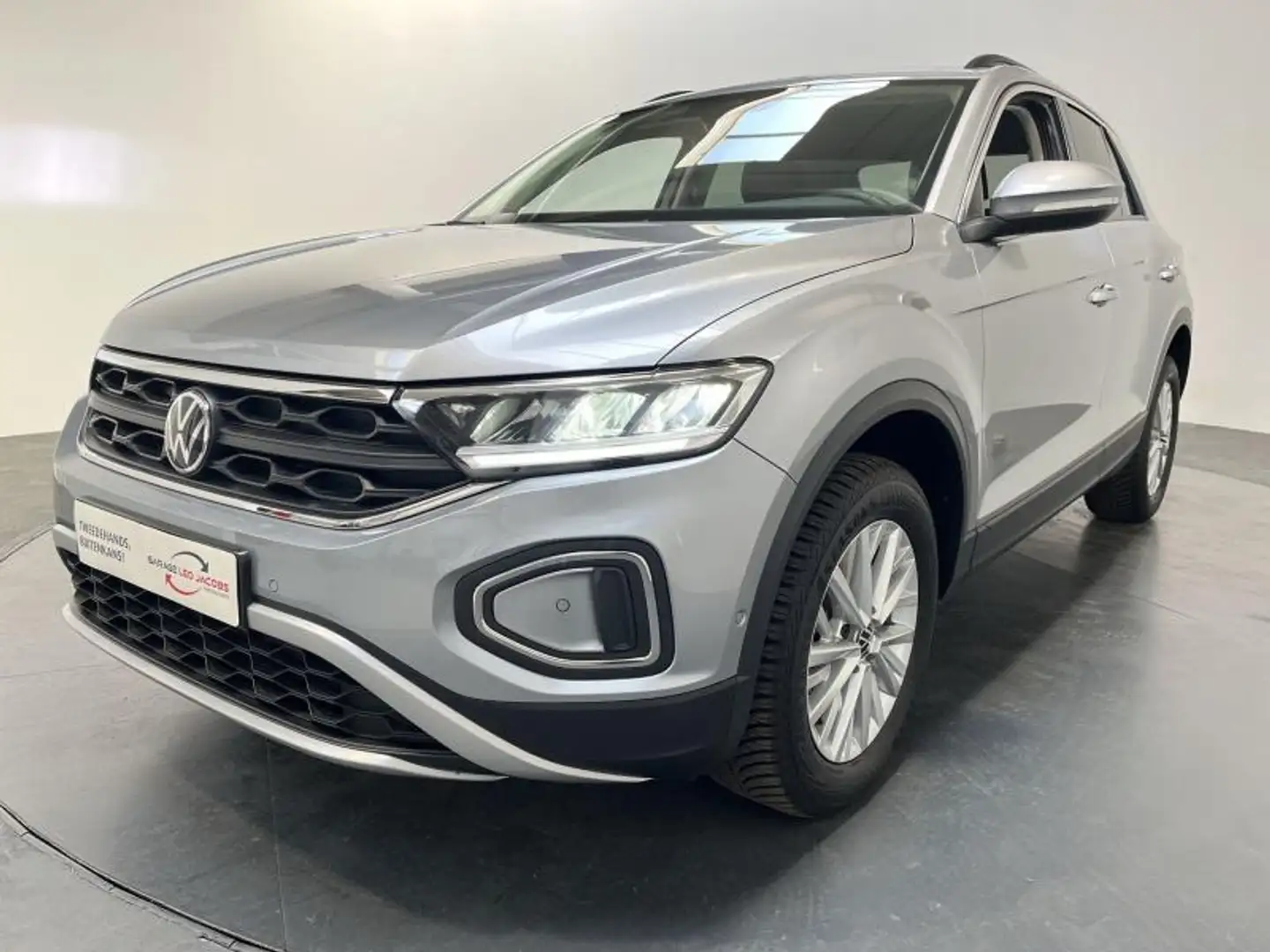 Volkswagen T-Roc Life Plateado - 1