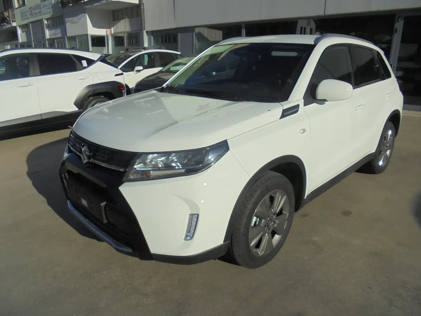 Suzuki Vitara 1.4h Cool+ 4wd allgrip NUOVO MODELLO Bianco - 1