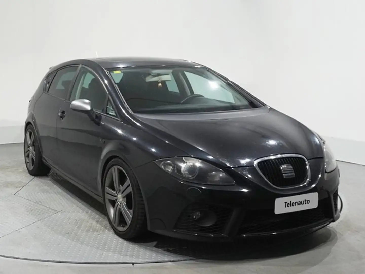SEAT Leon 2.0TDI FR1 (159CO2) Negro - 1