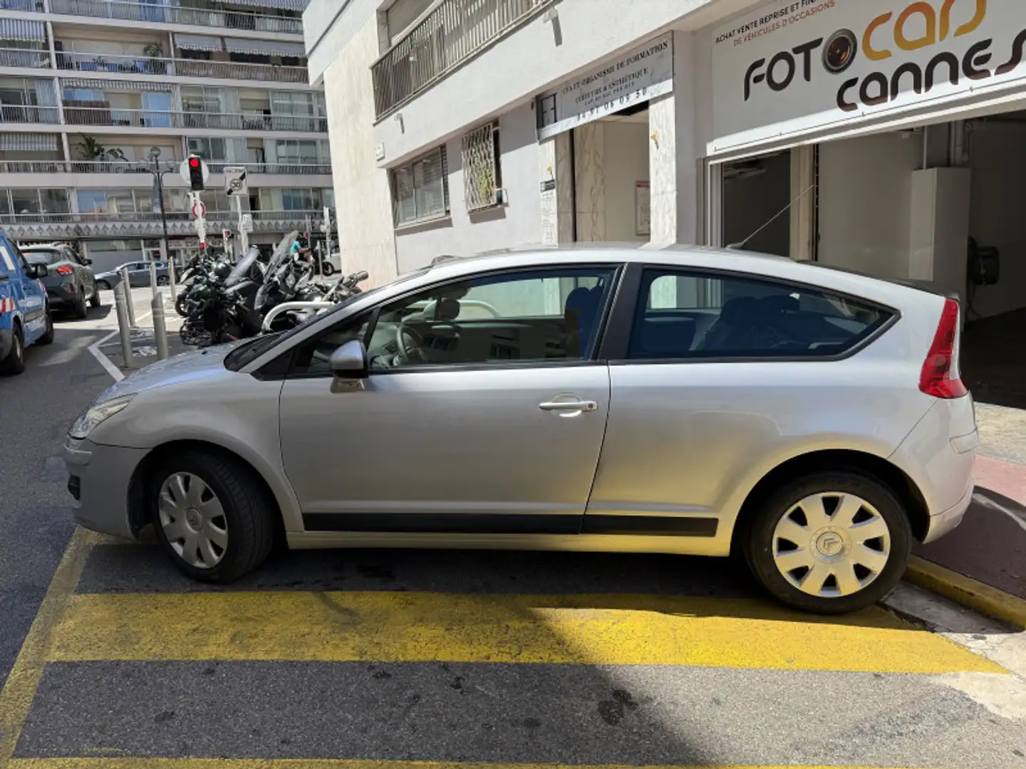 Citroen C4 1.4I 16V VTR Gris - 2