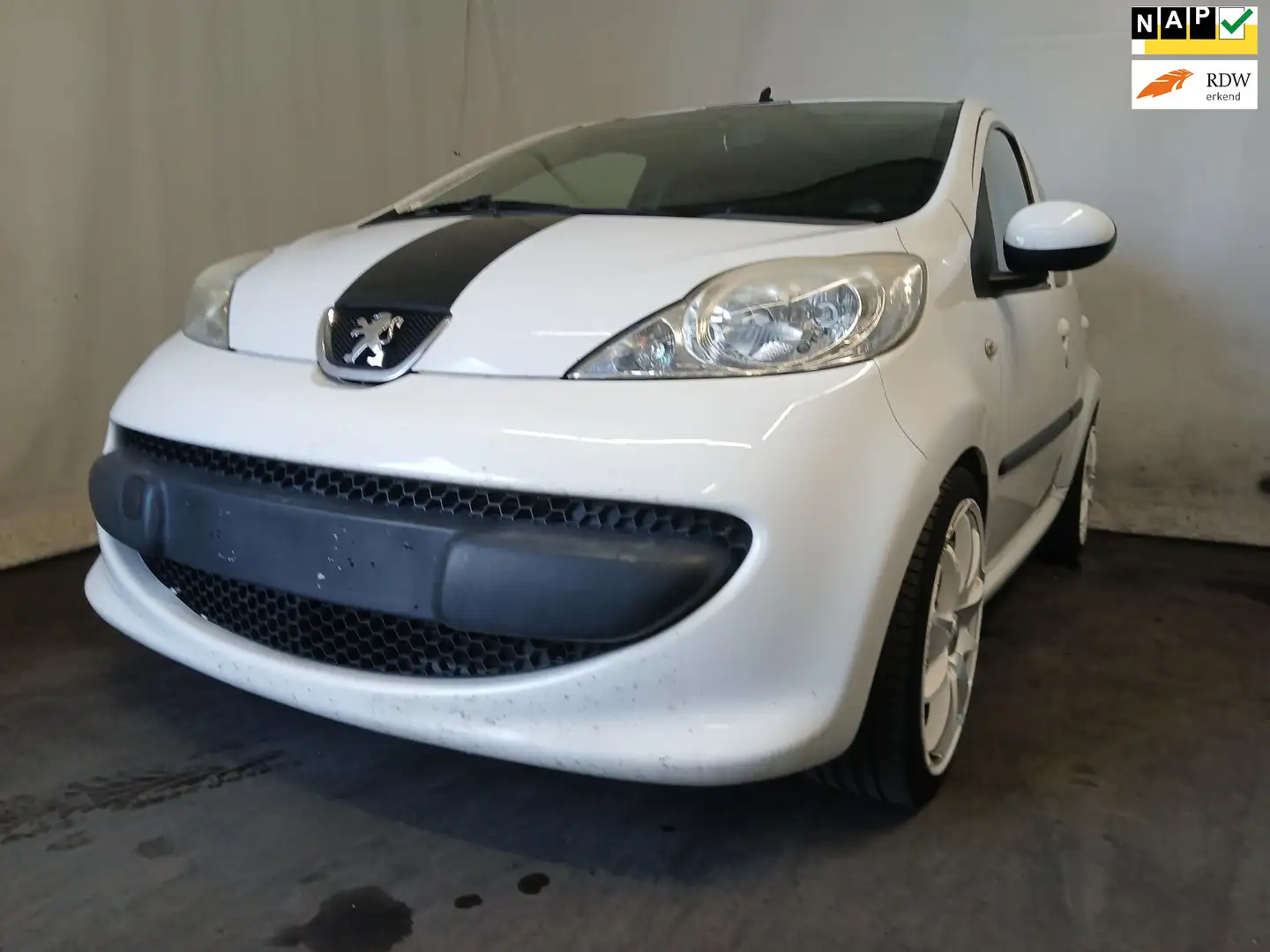 Peugeot 107 1.0-12V XR - Airco - LM Velgen - Display - Schade Blanc - 1