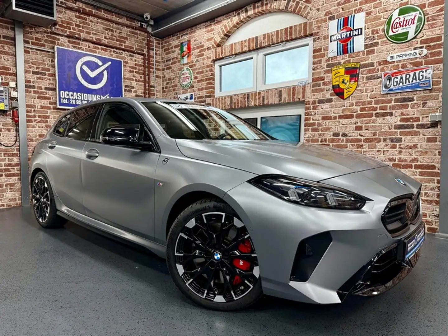 BMW 135 M135iA 2.0 301cv Auto xDrive M-SPORT PRO (New Mod Gris - 1