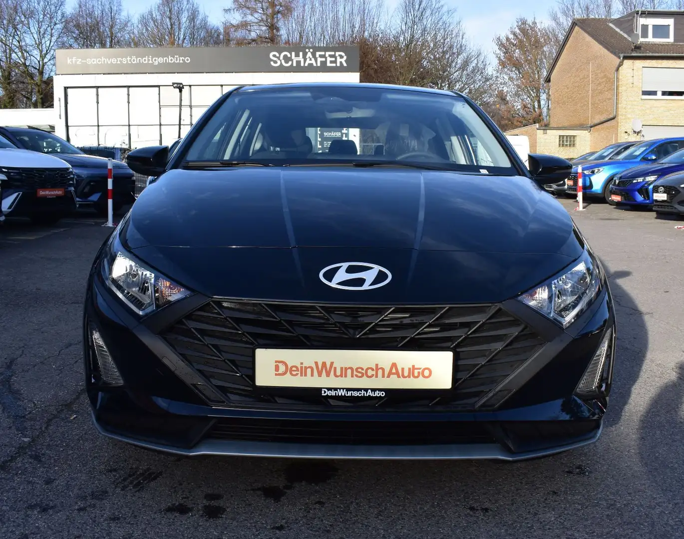 Hyundai i20 1.2 79 PS Navi Kamera SHZ LHZ PDC SOFORT Schwarz - 2