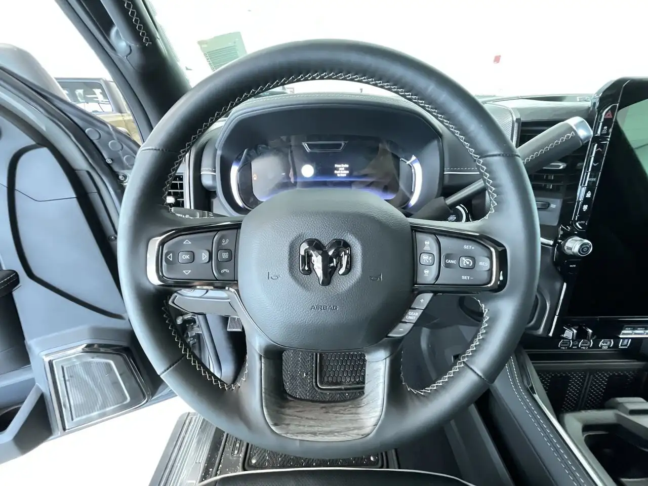 RAM 3500 photo RAM 3500