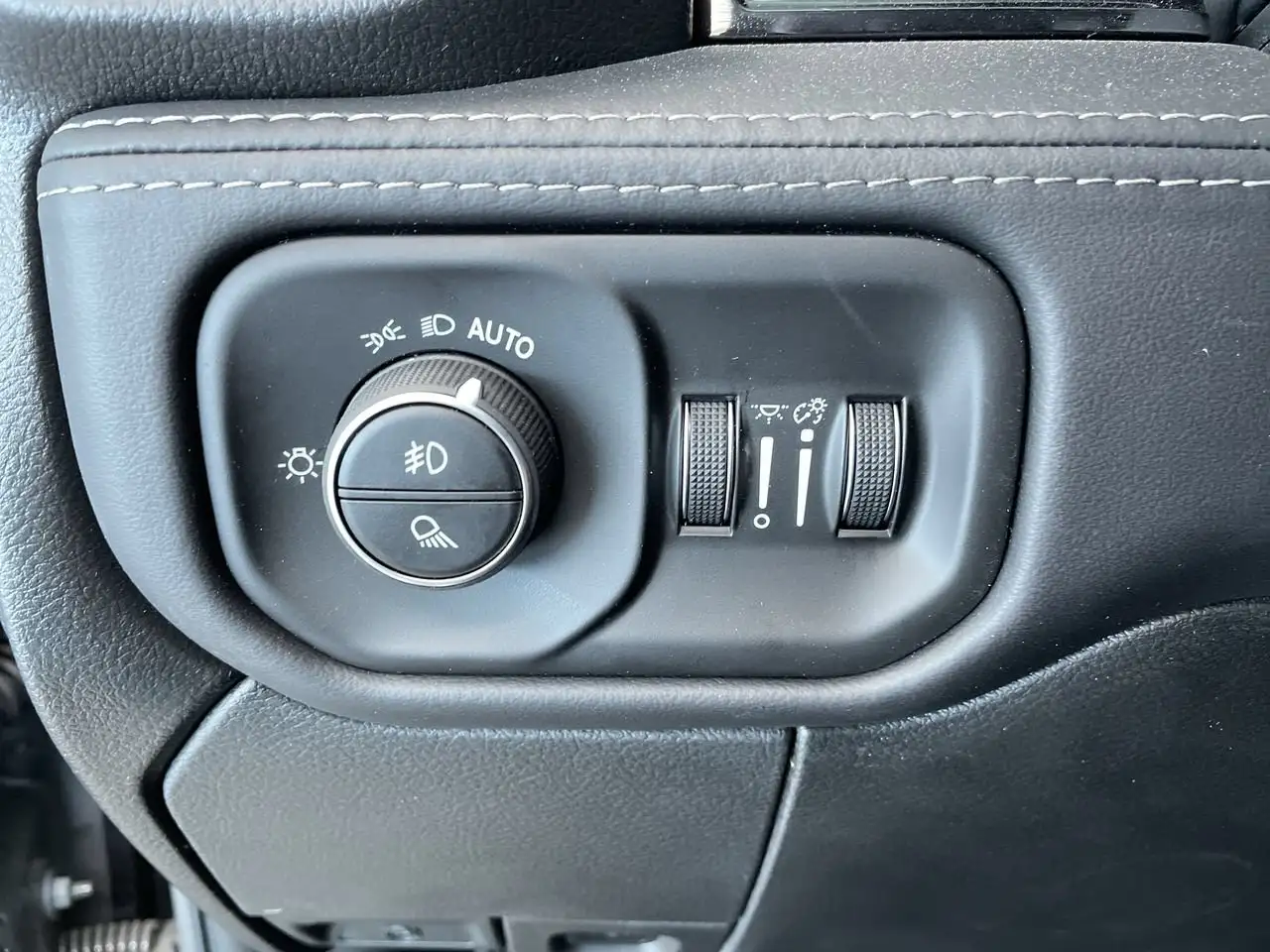 RAM 3500 photo RAM 3500