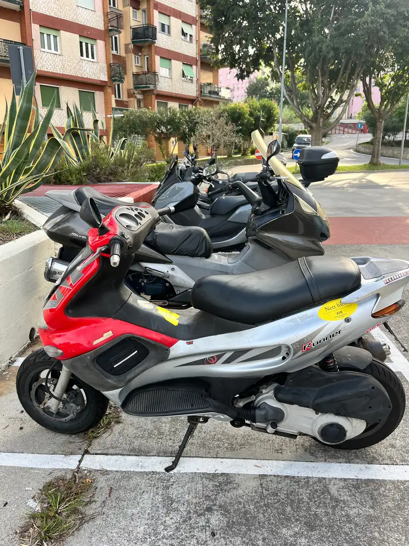 Gilera Runner 125 00 Červená - 2