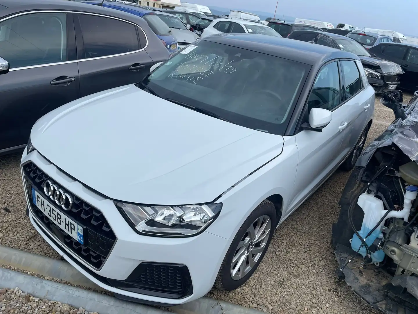 Audi A1 1.0 25 TFSi 95 Sportback / FH358 Blanc - 2
