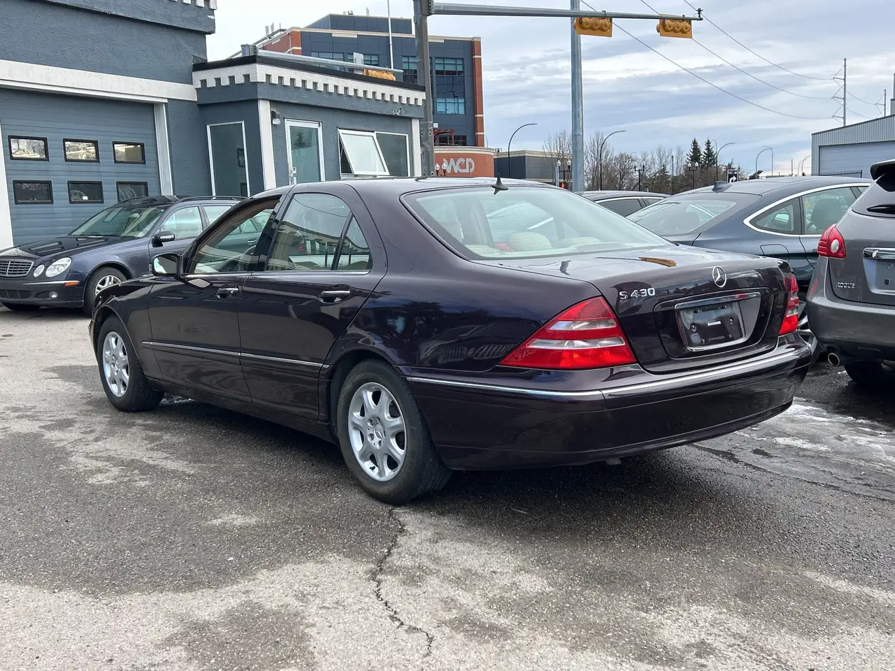 Mercedes-Benz S-Class снимка Mercedes-Benz S-Class