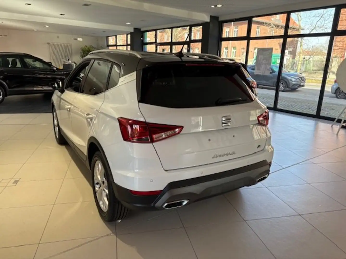 SEAT Arona FR Weiß - 2