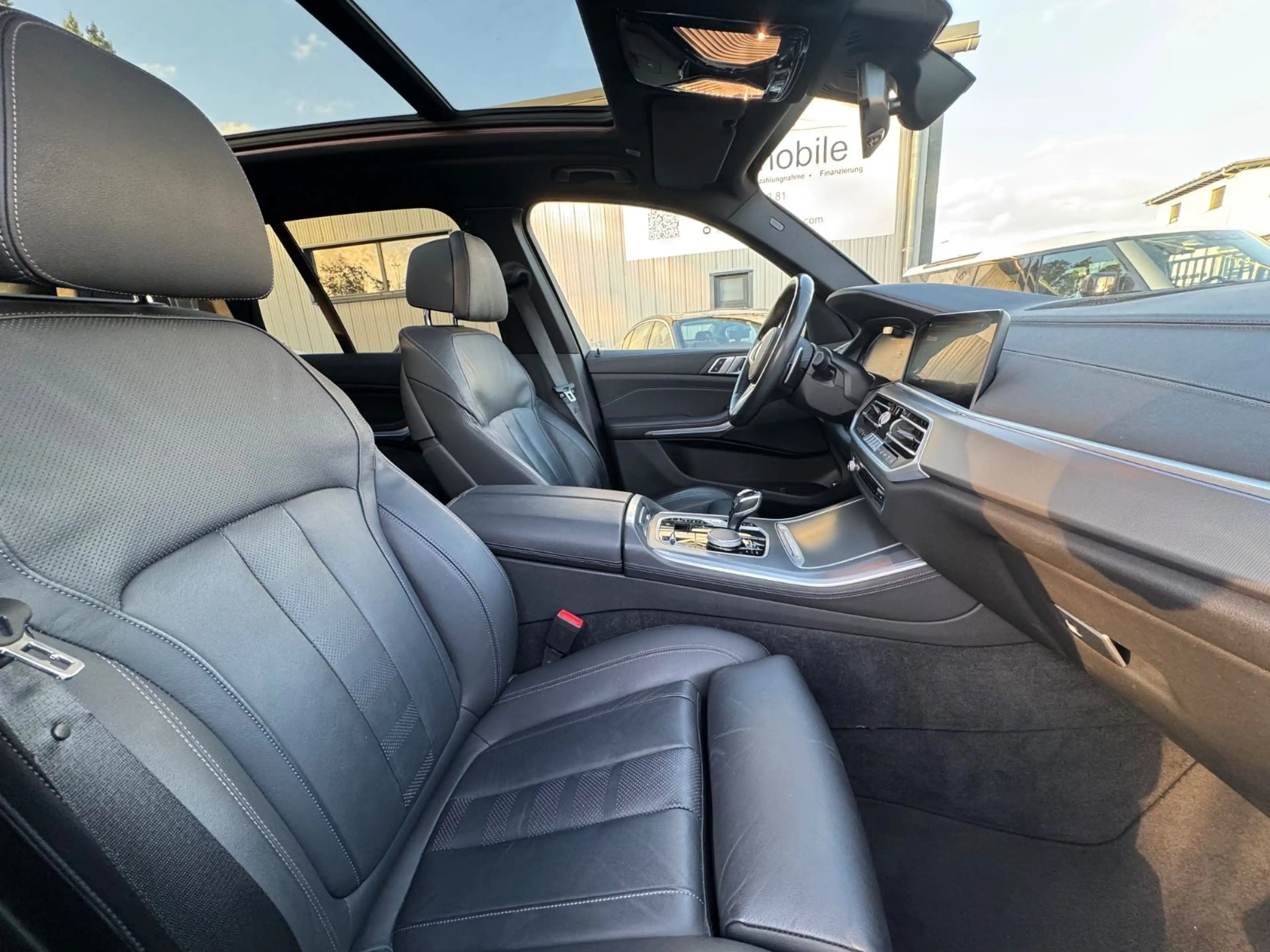 BMW X5 xDrive 45 e M Sport — photo 8