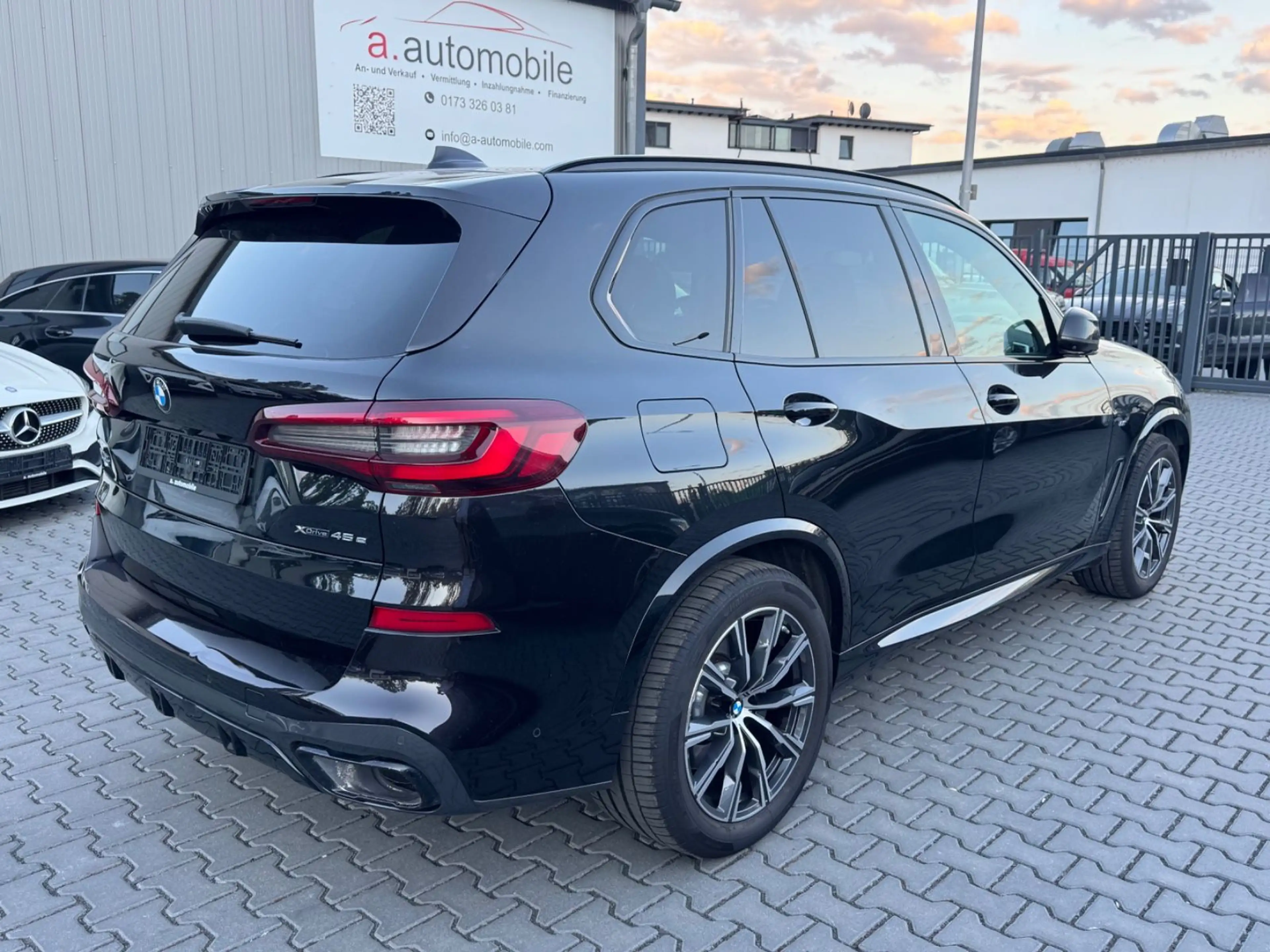 BMW X5 xDrive 45 e M Sport — photo 2