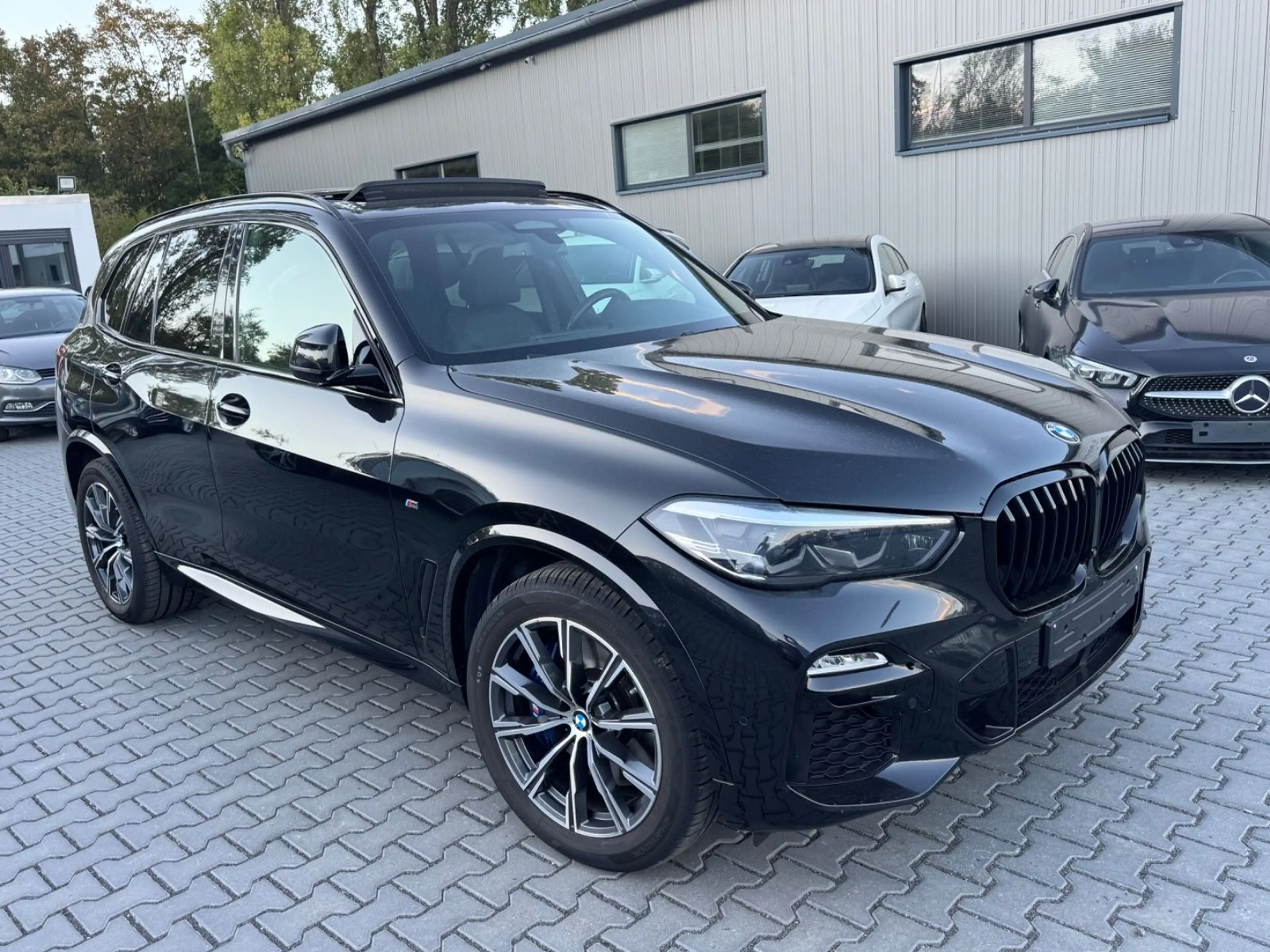 BMW X5 xDrive 45 e M Sport — photo 5