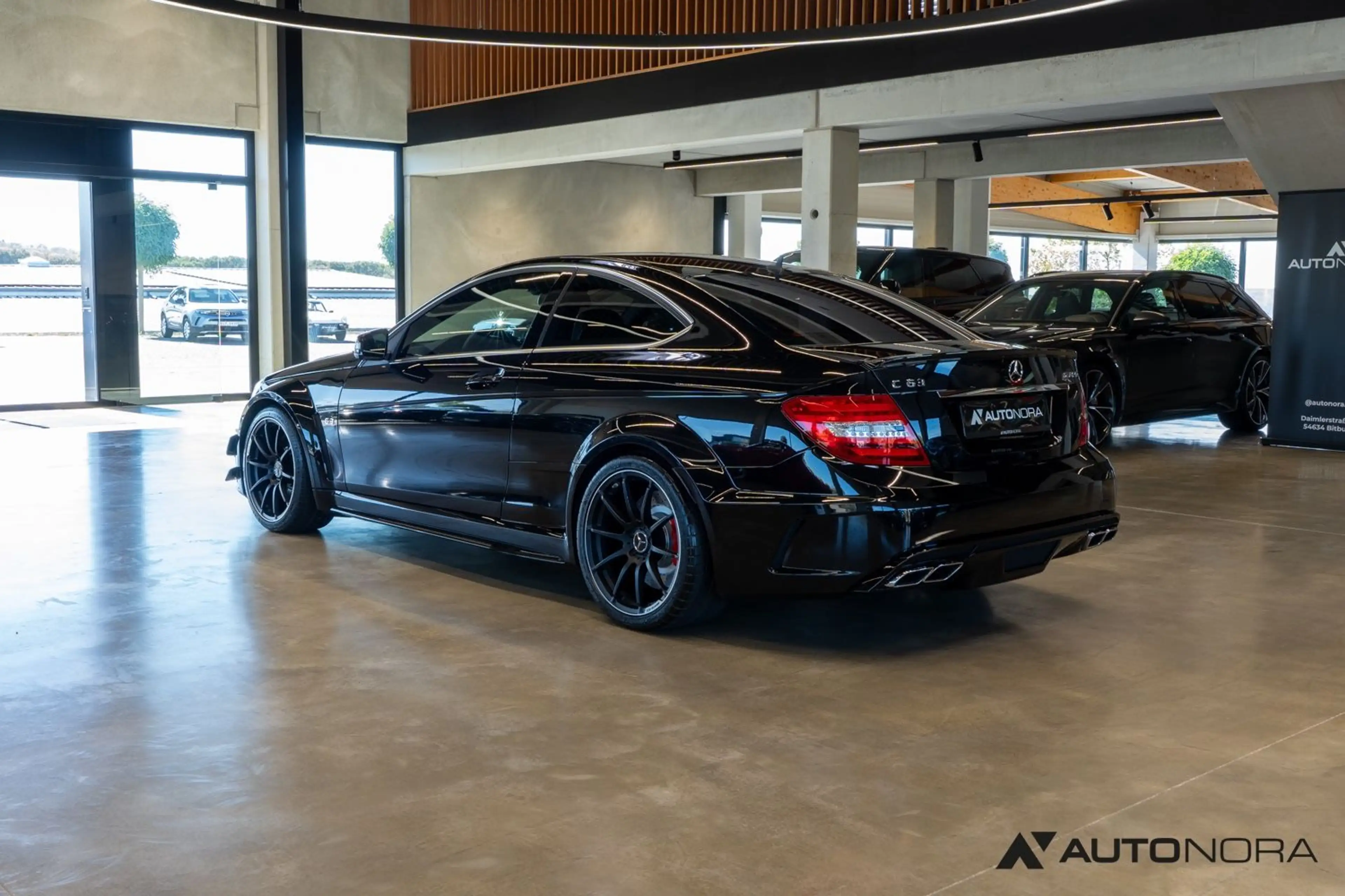 Mercedes-Benz C 63 AMG Coupé Black Series 4 Sitze Kamera — photo 2