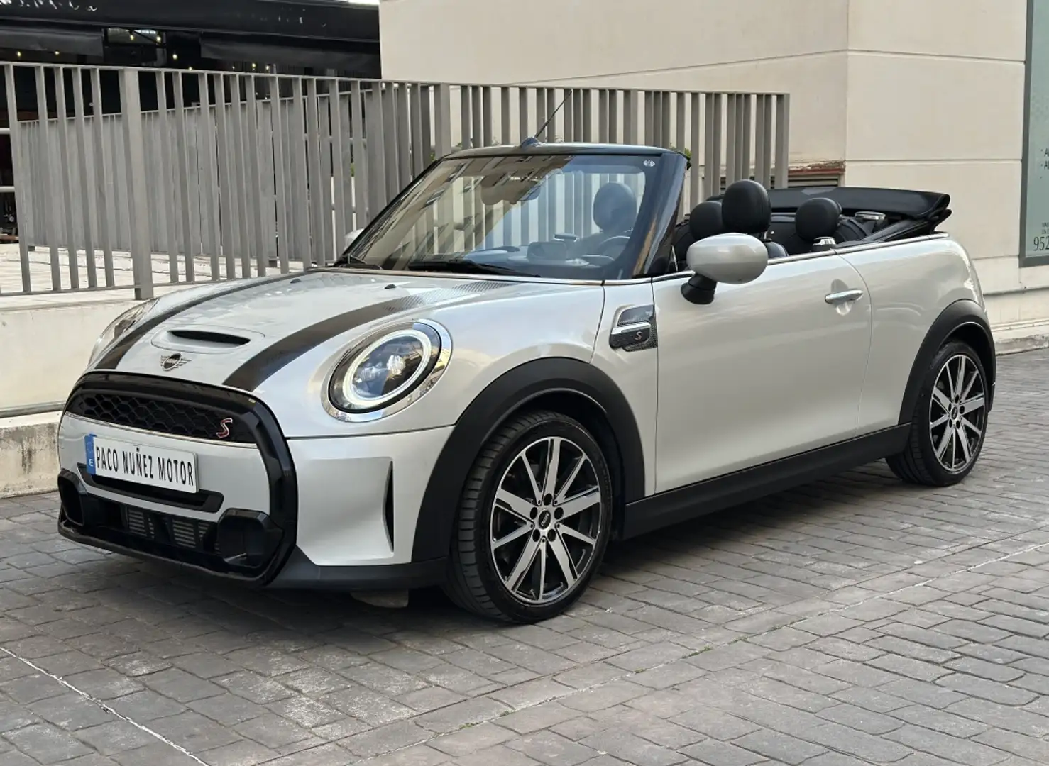 MINI Cooper S Cabrio Aut. Gris - 1