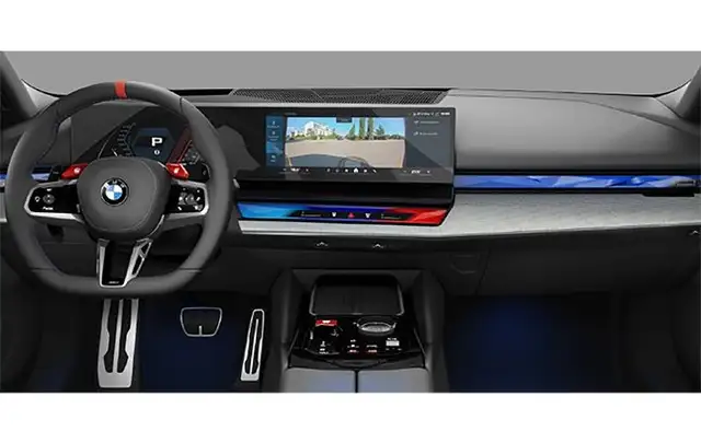 BMW M5 view 7